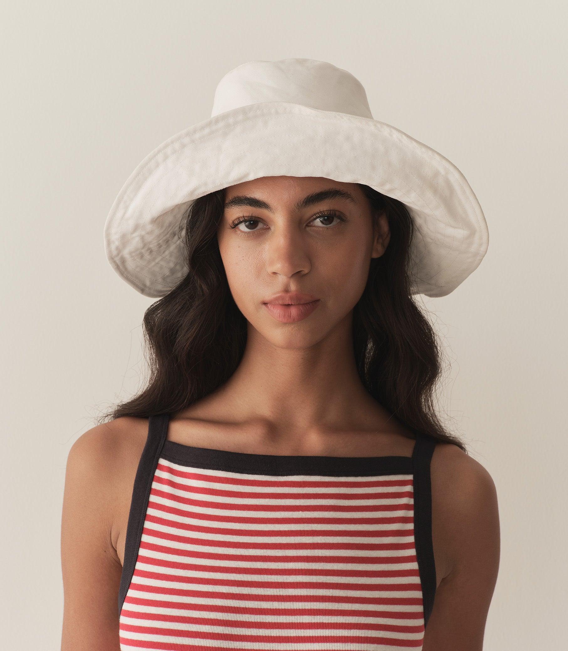 LARK HAT -- WHITE Product Image