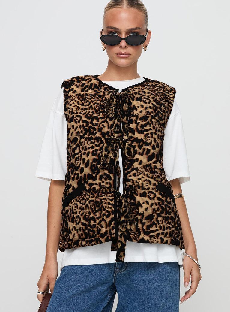 Samual Quilted Vest Leopard Product Image