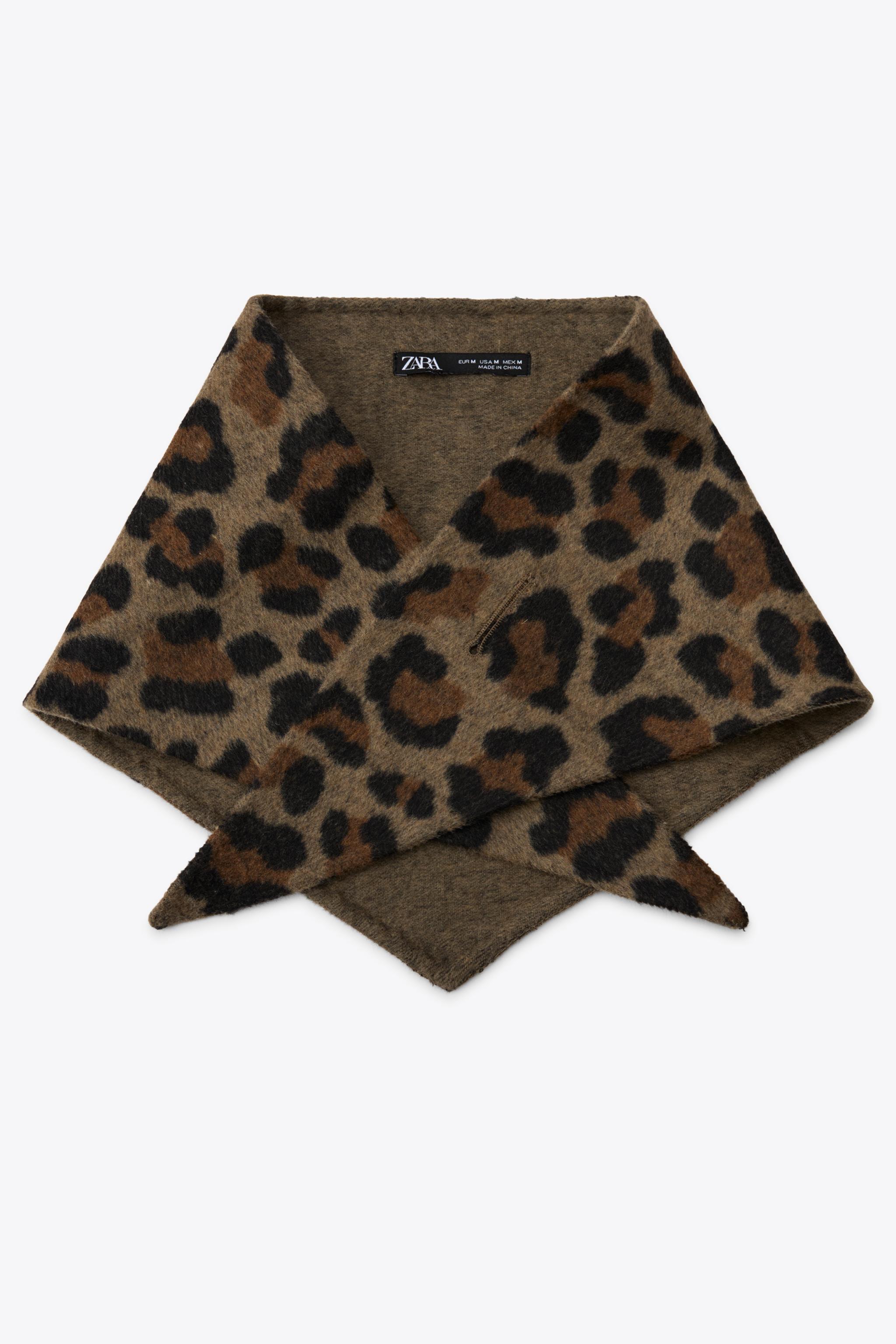 ANIMAL PRINT WOOL BLEND BANDANA Product Image