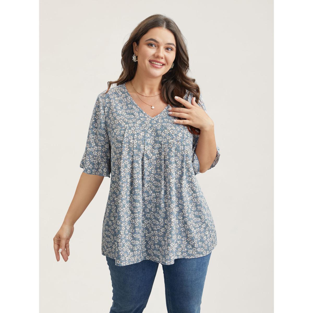 Plus Size LightBlue Ditsy Floral Pleated Flared Sleeve Shirt Women Timeless Half Sleeve V-neck Elegant Blouses BloomChic 22-24/3X Product Image