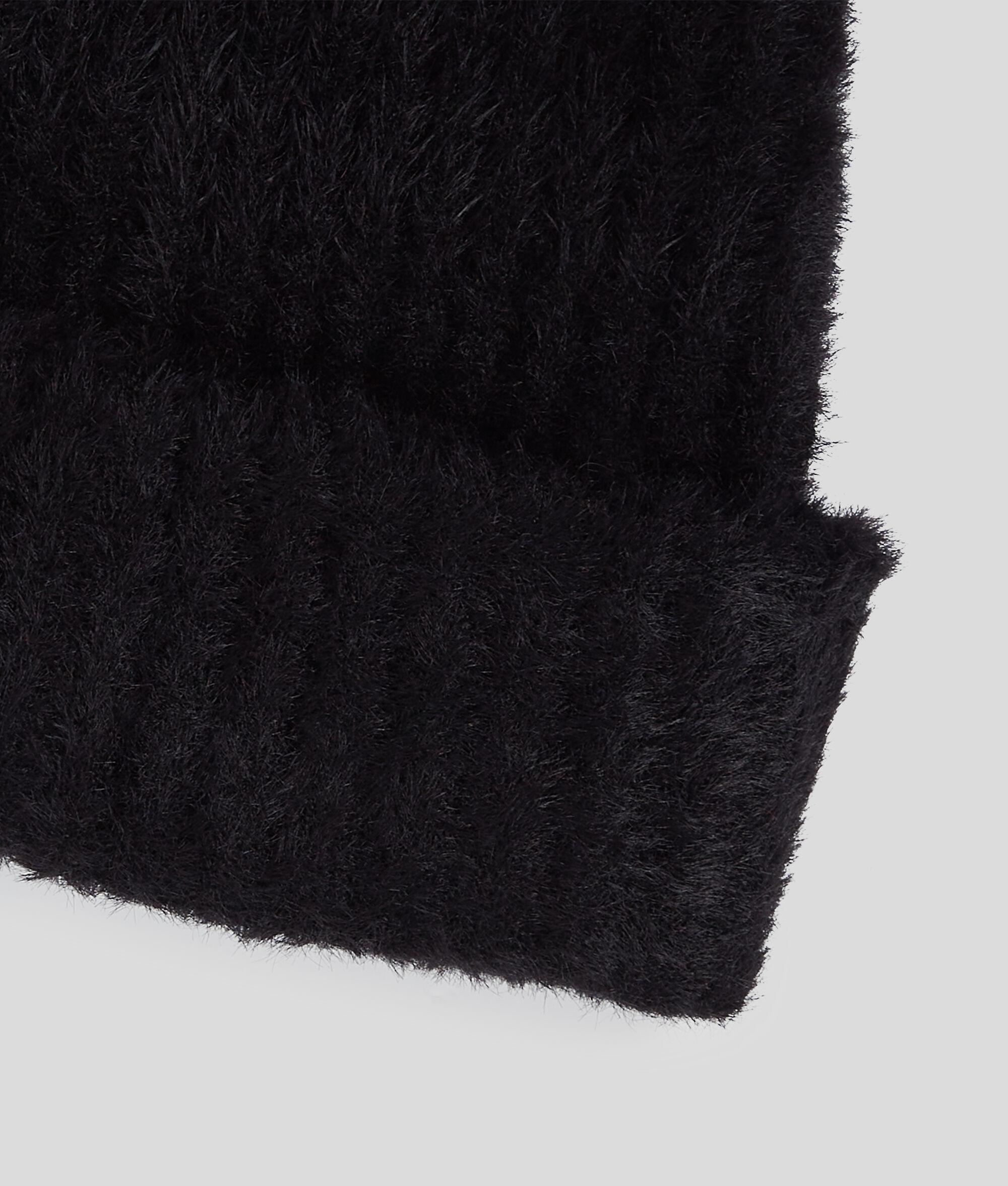 FLUFFY BEANIE Product Image