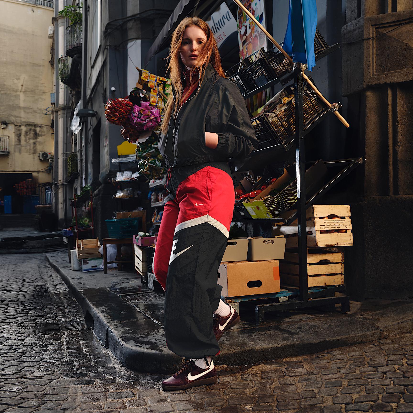 Nike Sportswear Women's Oversized Woven Jacket Product Image