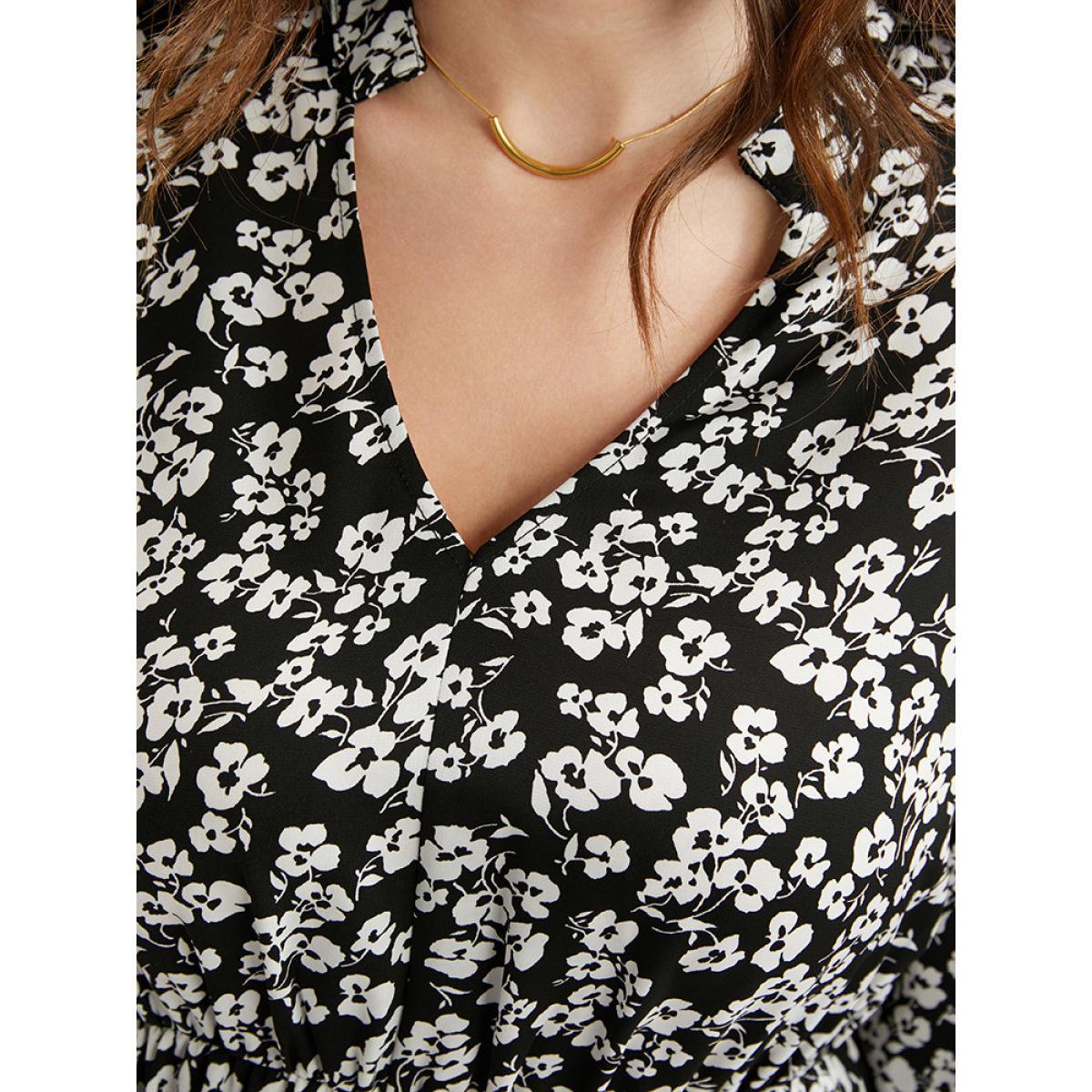 Plus Size Floral V Neck Pocket Flutter Hem Dress Black Women Casual Elastic Waist V-neck Long Sleeve Curvy Midi Dress BloomChic 18-20/2X Product Image