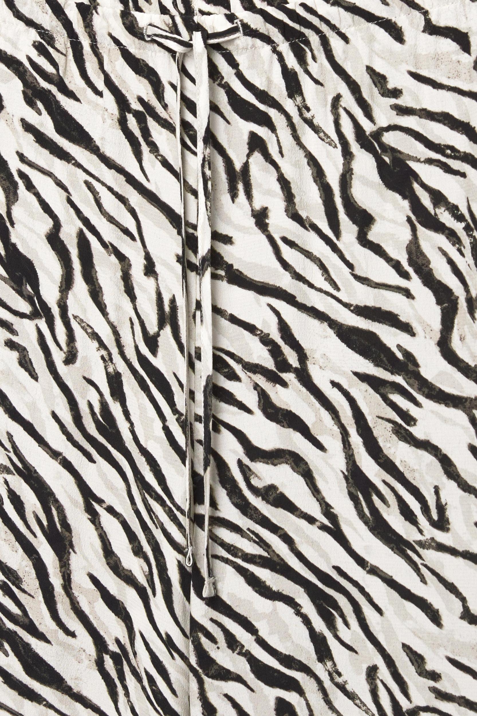 Flowing animal print pants Product Image