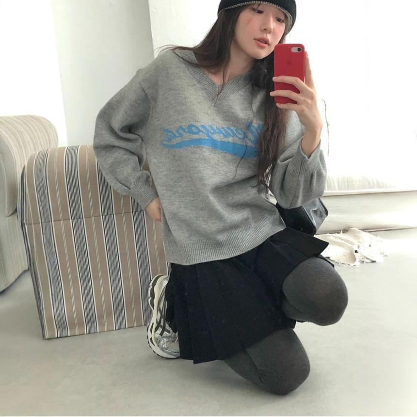 Long Sleeve V-Neck Lettering Print Loose-Fit Crop Sweater Product Image