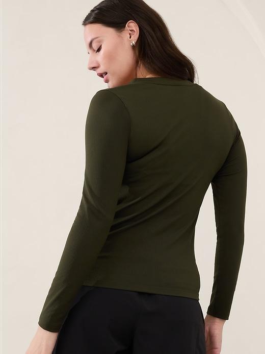 Renew Seamless V-Neck Top Product Image