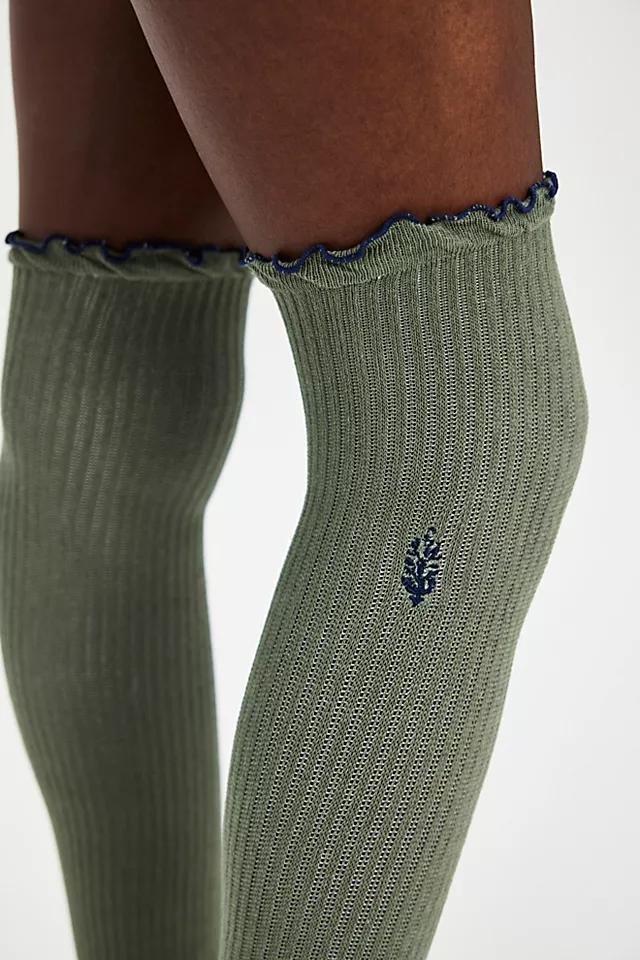 Knee High Classic Ruffle Socks Product Image