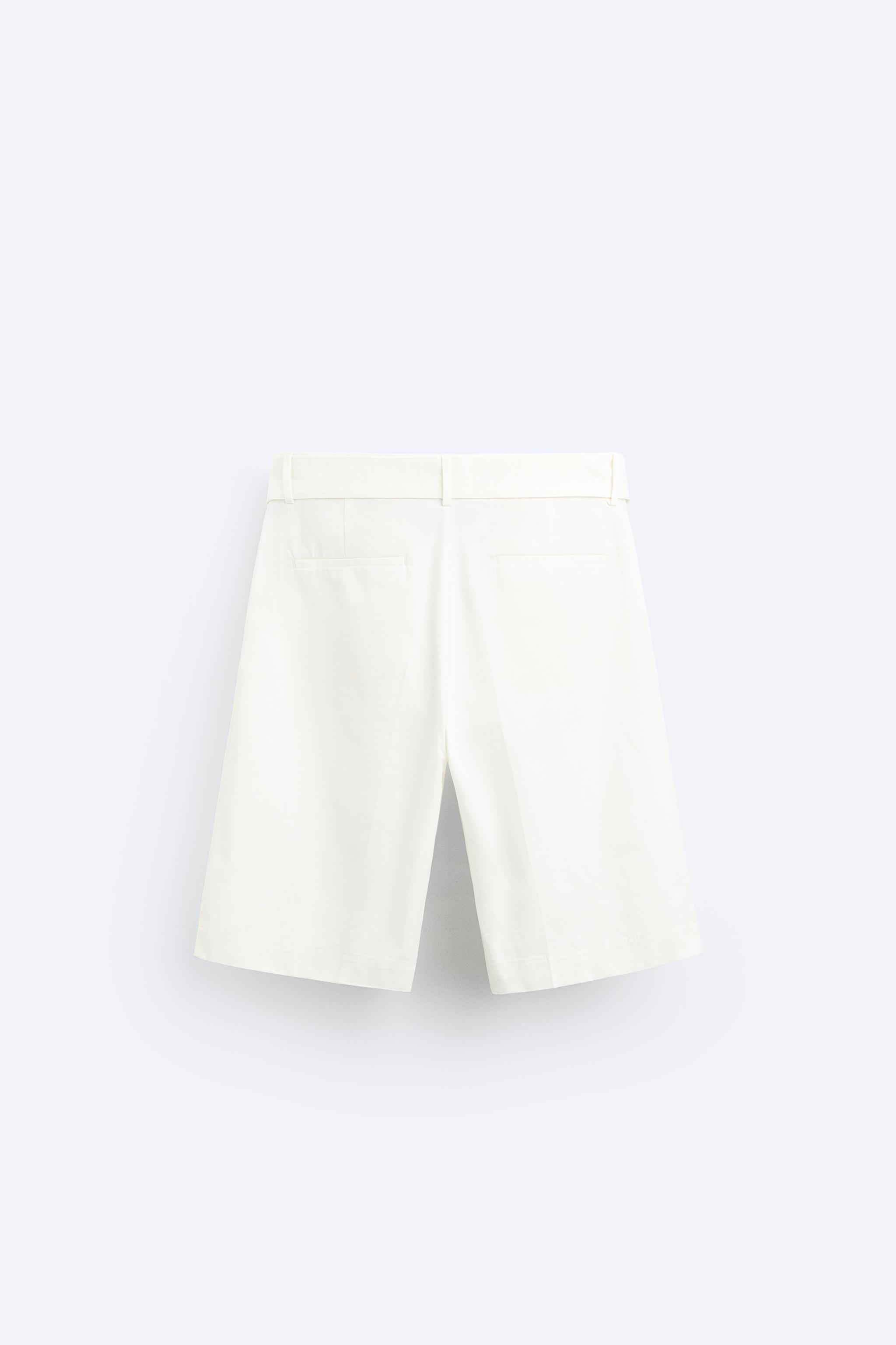 PLEATED BELTED SHORTS Product Image