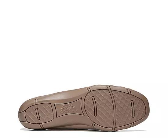 Lifestride Womens Diverse Flat Product Image