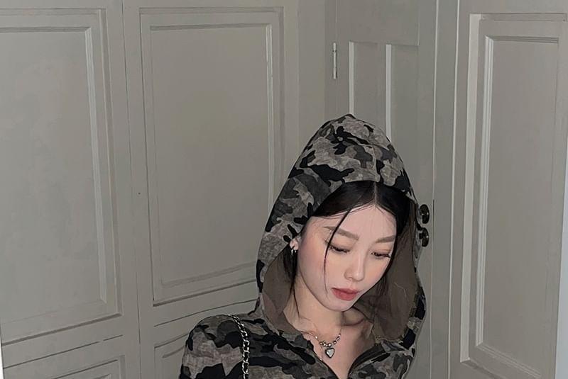 Camo Print Zip-Up Crop Hoodie Product Image