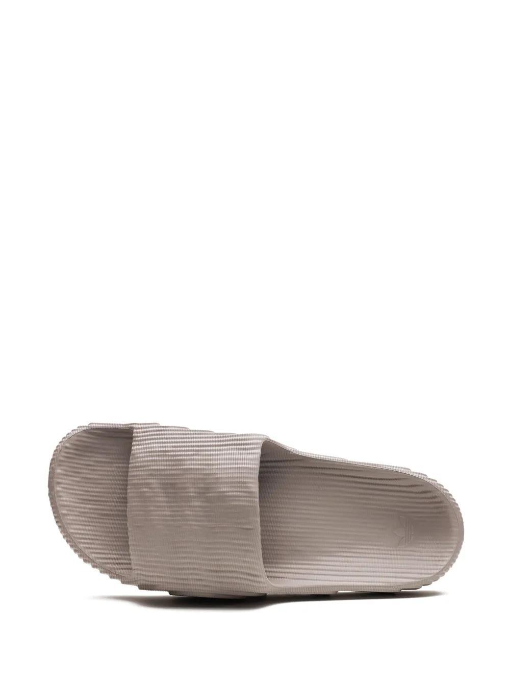 Adilette 22 "Light Brown" slides Product Image