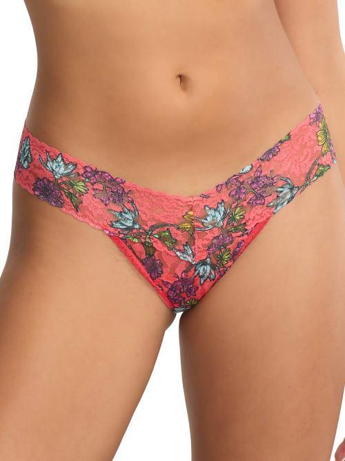 Signature Lace Low Rise Printed Thong Product Image