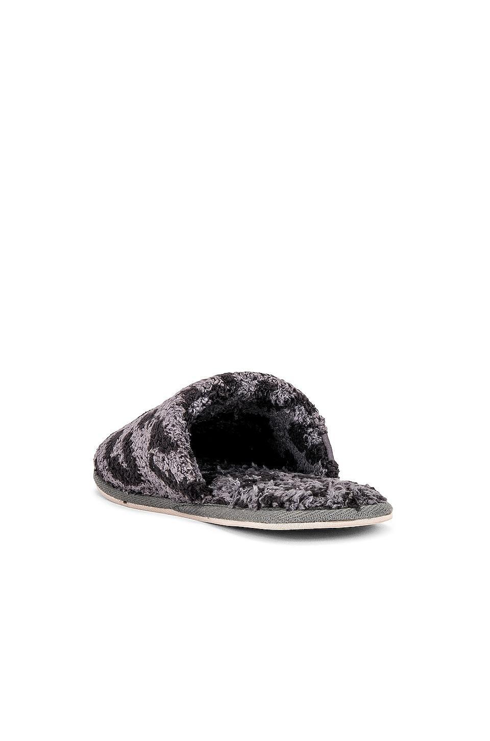 CozyChic Barefoot In The Wild Slipper Barefoot Dreams Product Image