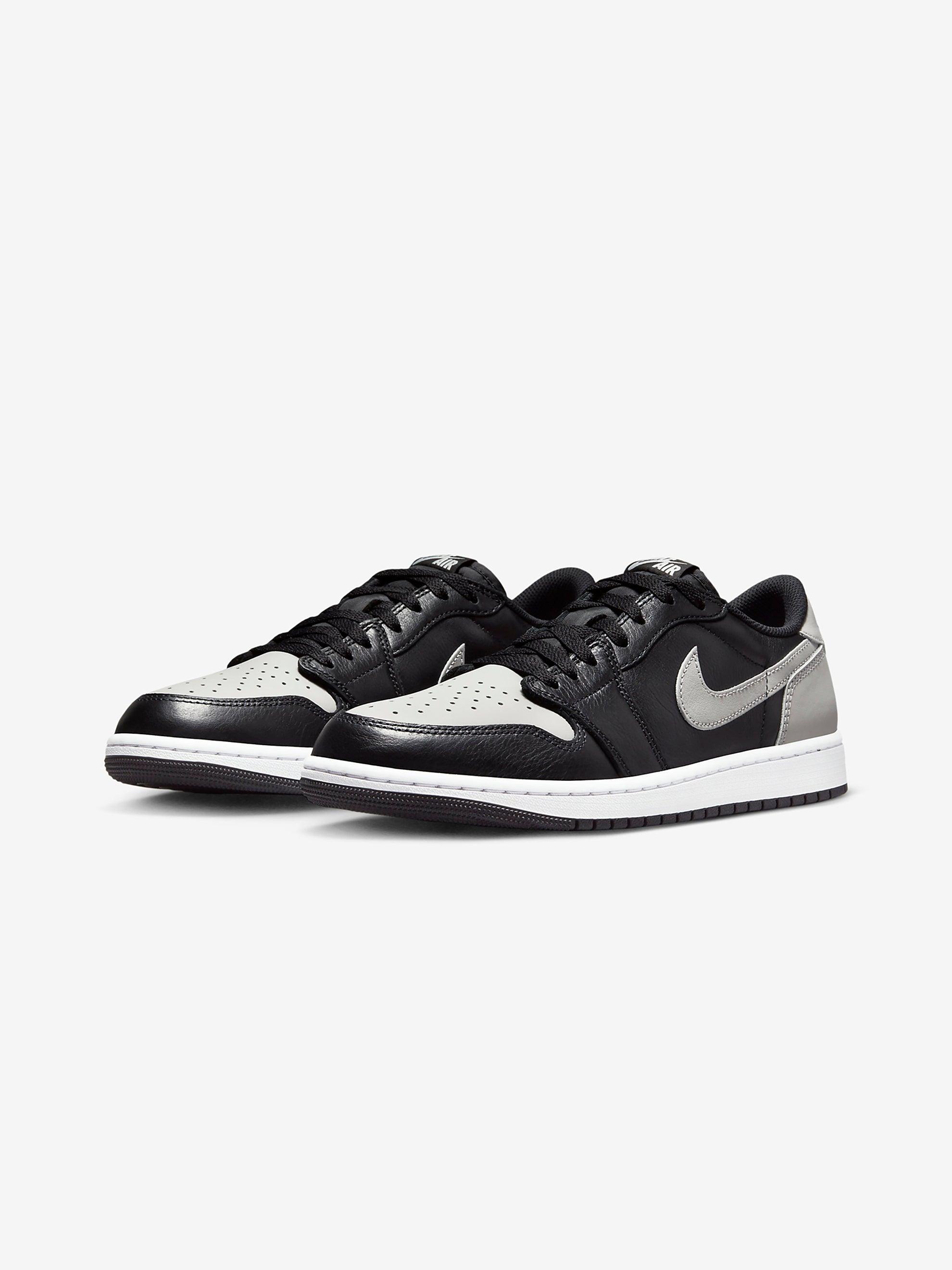 Air Jordan 1 Low OG (Black/Medium Grey/White) Product Image