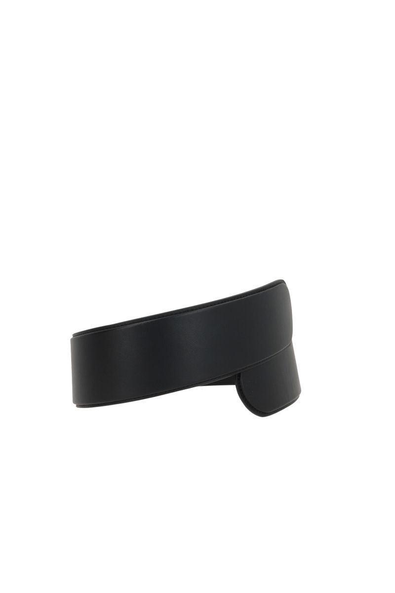 ALAÏA Flex Twist Belt In Black Product Image