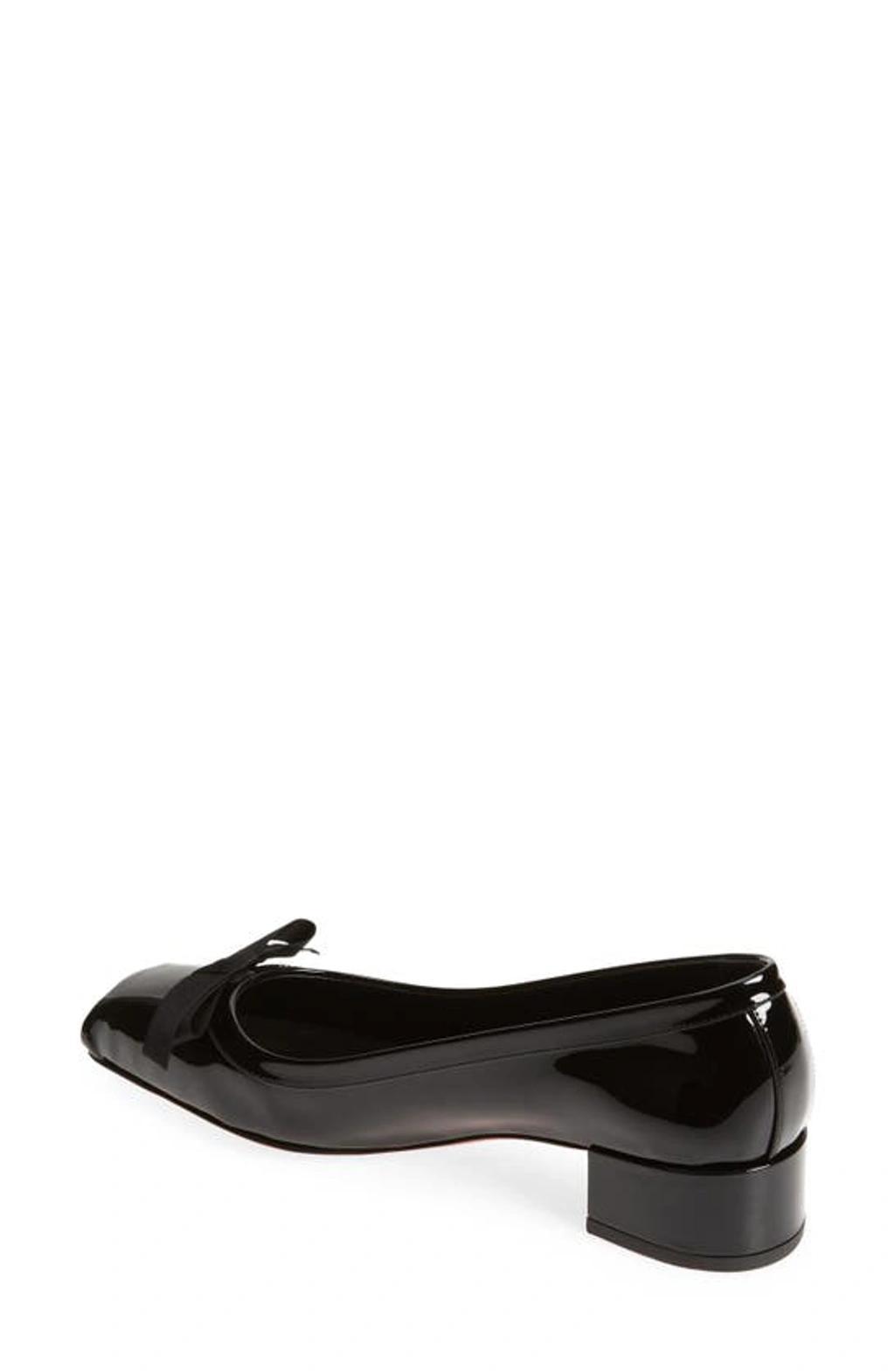 CHRISTIAN LOUBOUTIN Mamaflirt Flat In Black Product Image