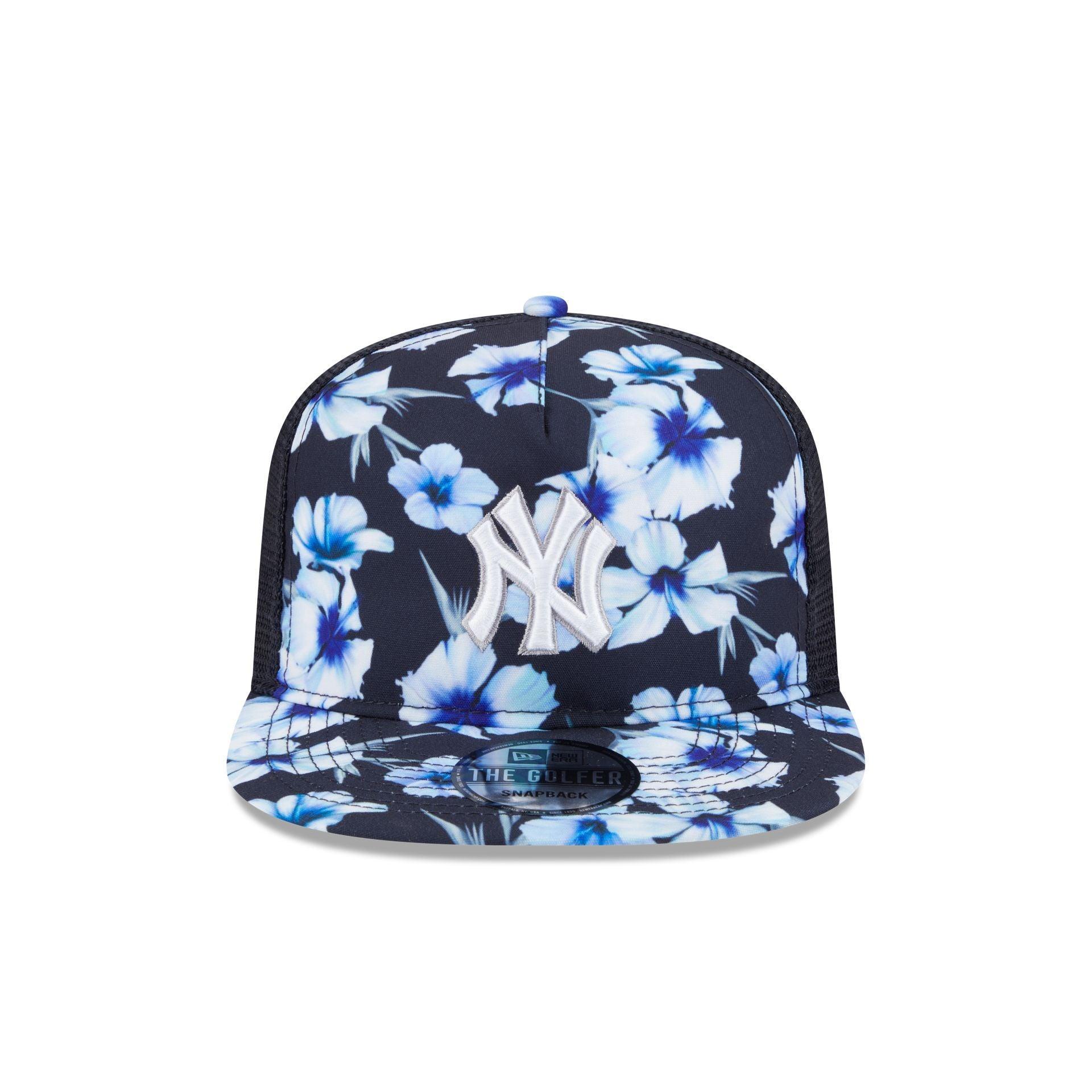 New York Yankees Pattern Golfer Trucker Hat Male Product Image