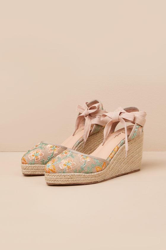Elsinore Raffia Embroidered Lace-Up Espadrilles Wedges Product Image