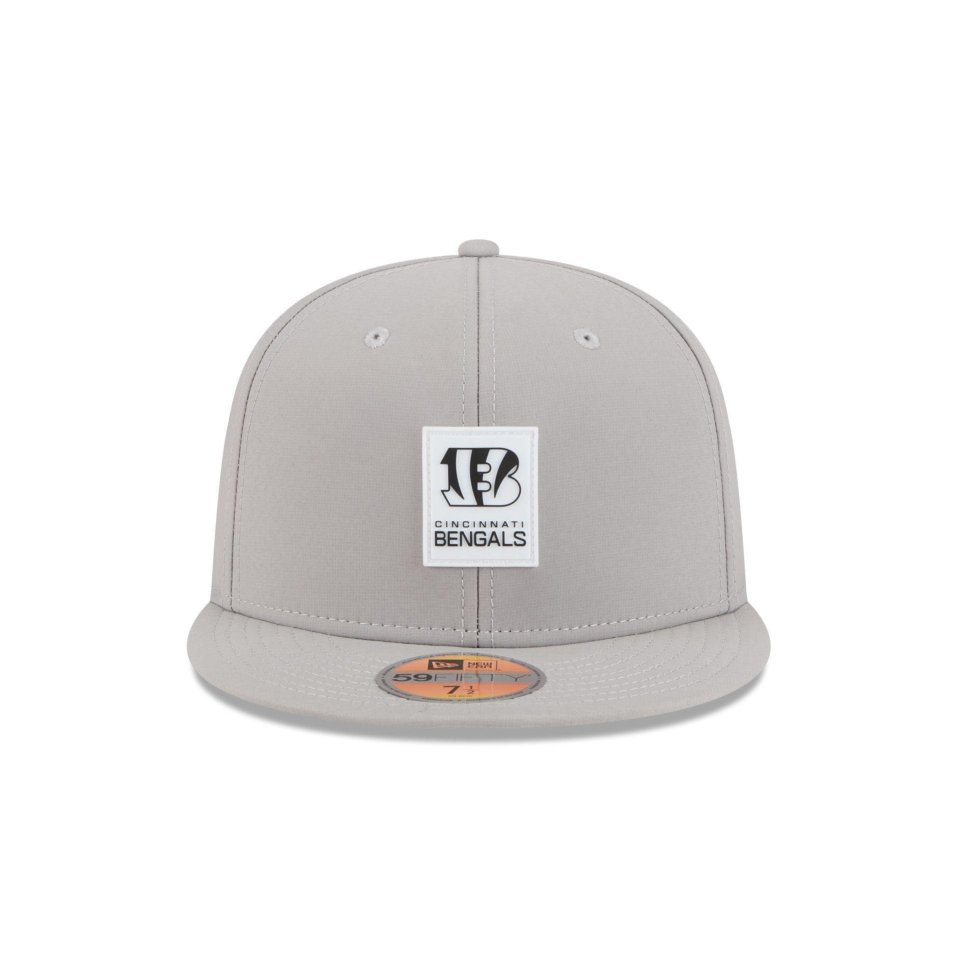 Green Bay Packers 2025 Sideline Hot Weather Split Panel 9FIFTY Snapback Hat Male Product Image