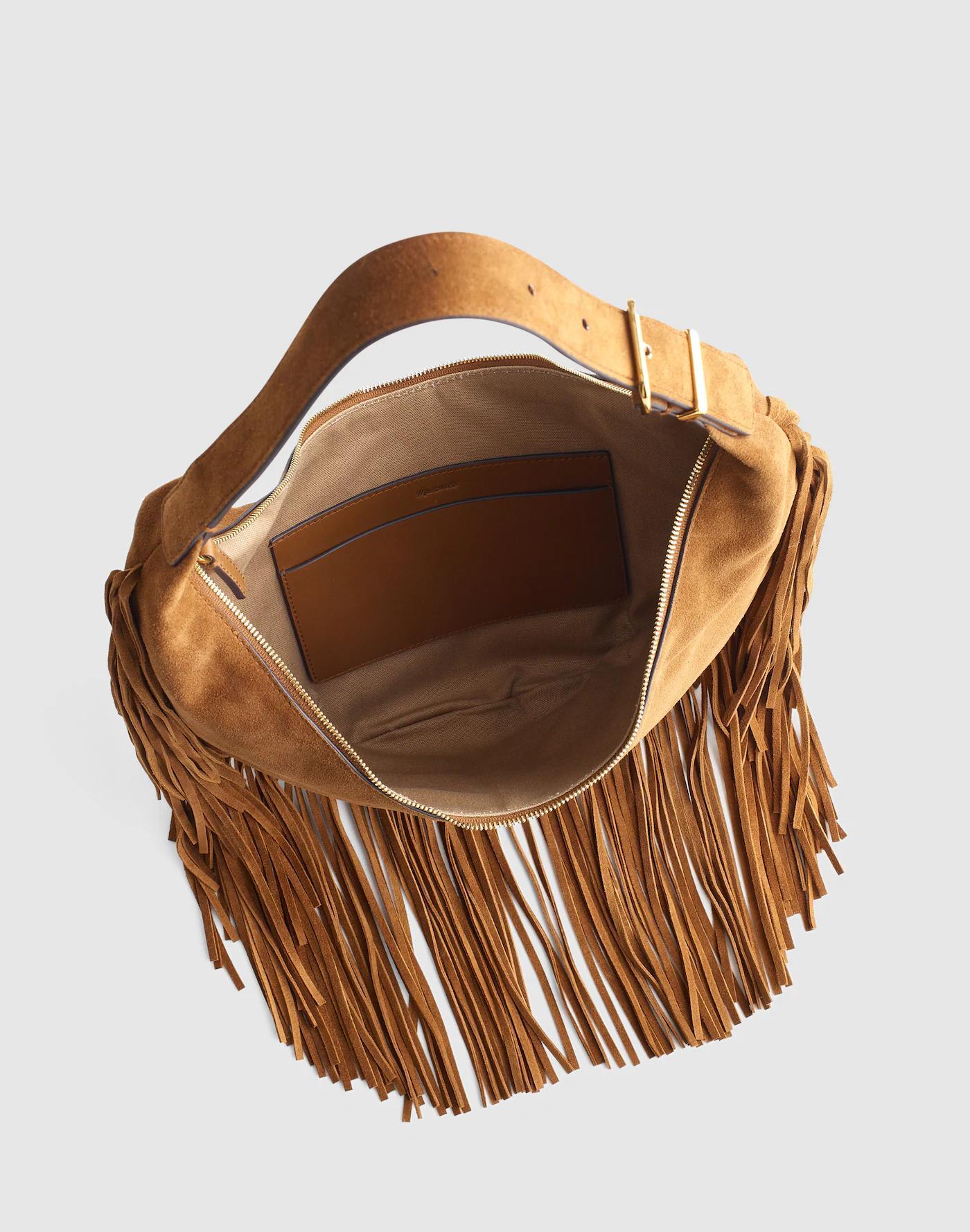 The Essential Curve Medium Shoulder Bag Product Image