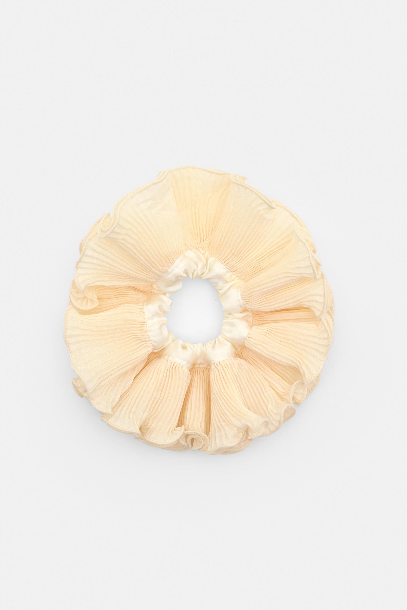 Pleated scrunchie Product Image