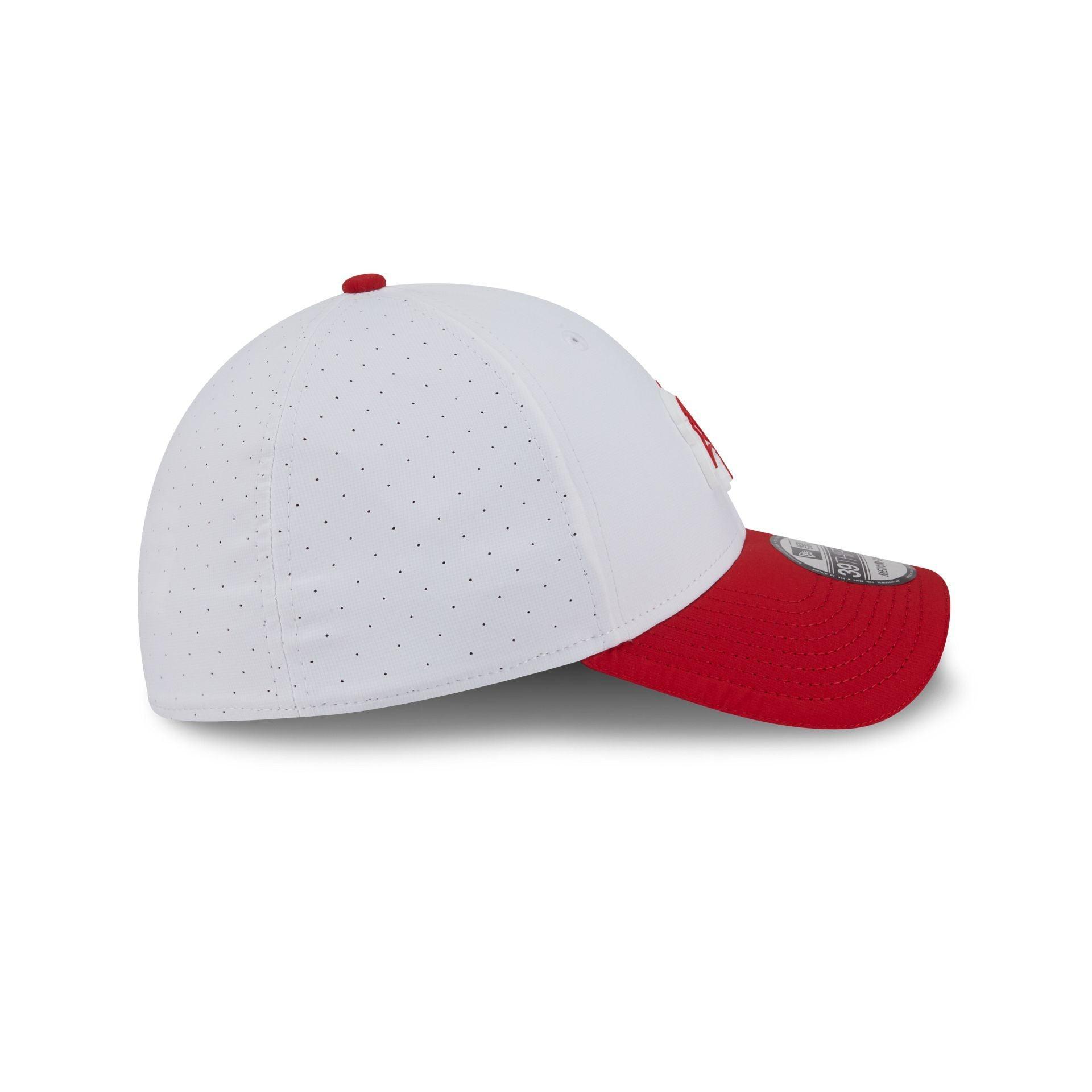 Tampa Bay Buccaneers 2025 Training 39THIRTY Stretch Fit Hat Male Product Image