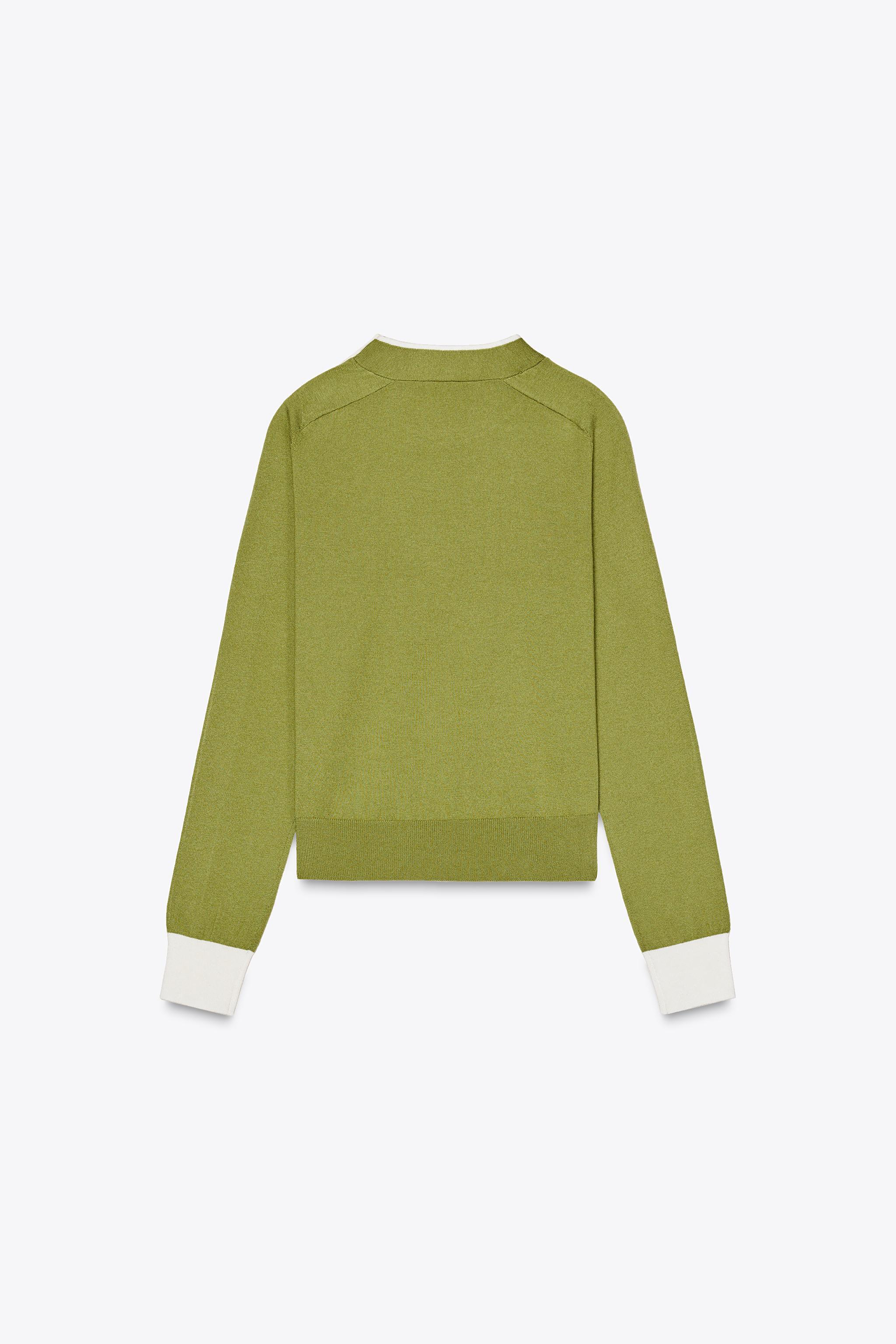 SHOULDER BUTTON KNIT SWEATER Product Image