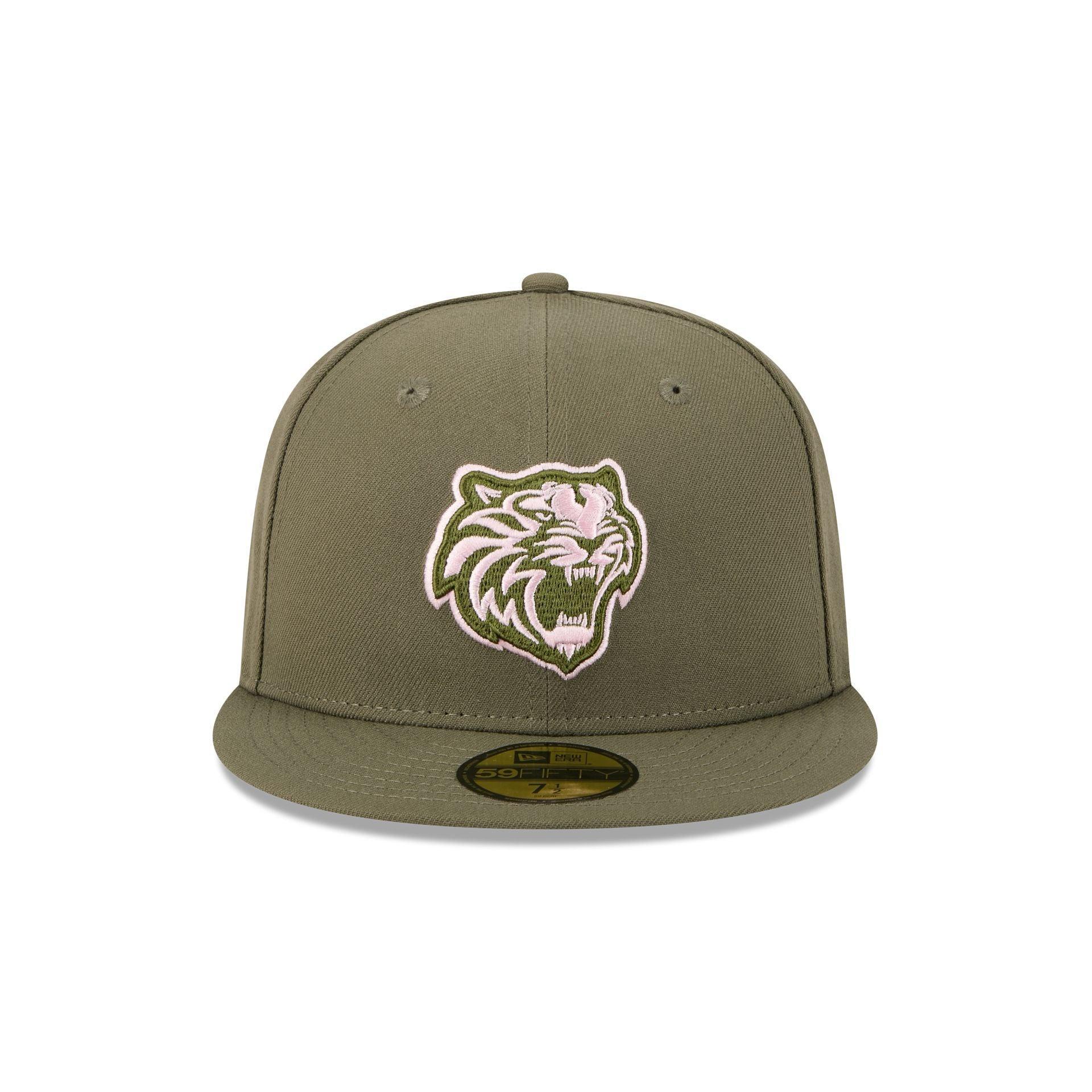 Cleveland Guardians Metallic Gold Logo 59FIFTY Fitted Hat Male Product Image