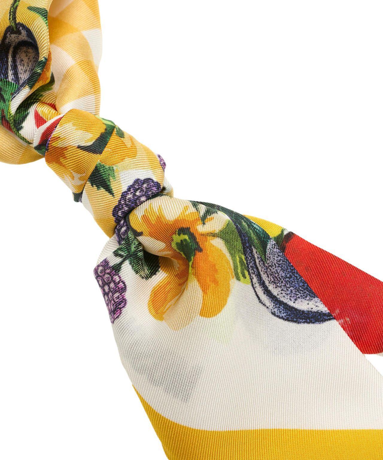 Silk foulard with pattern Product Image