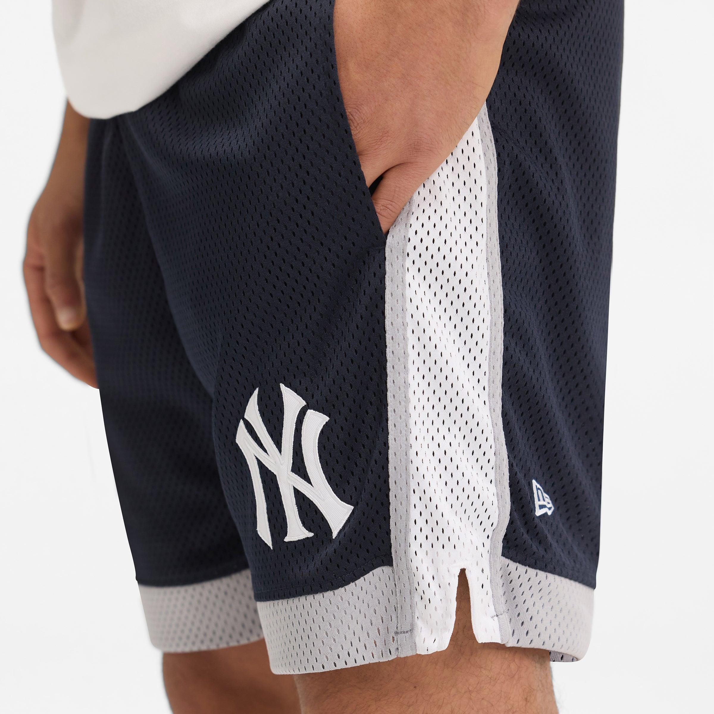 Toronto Blue Jays Sport Classics Shorts Male Product Image
