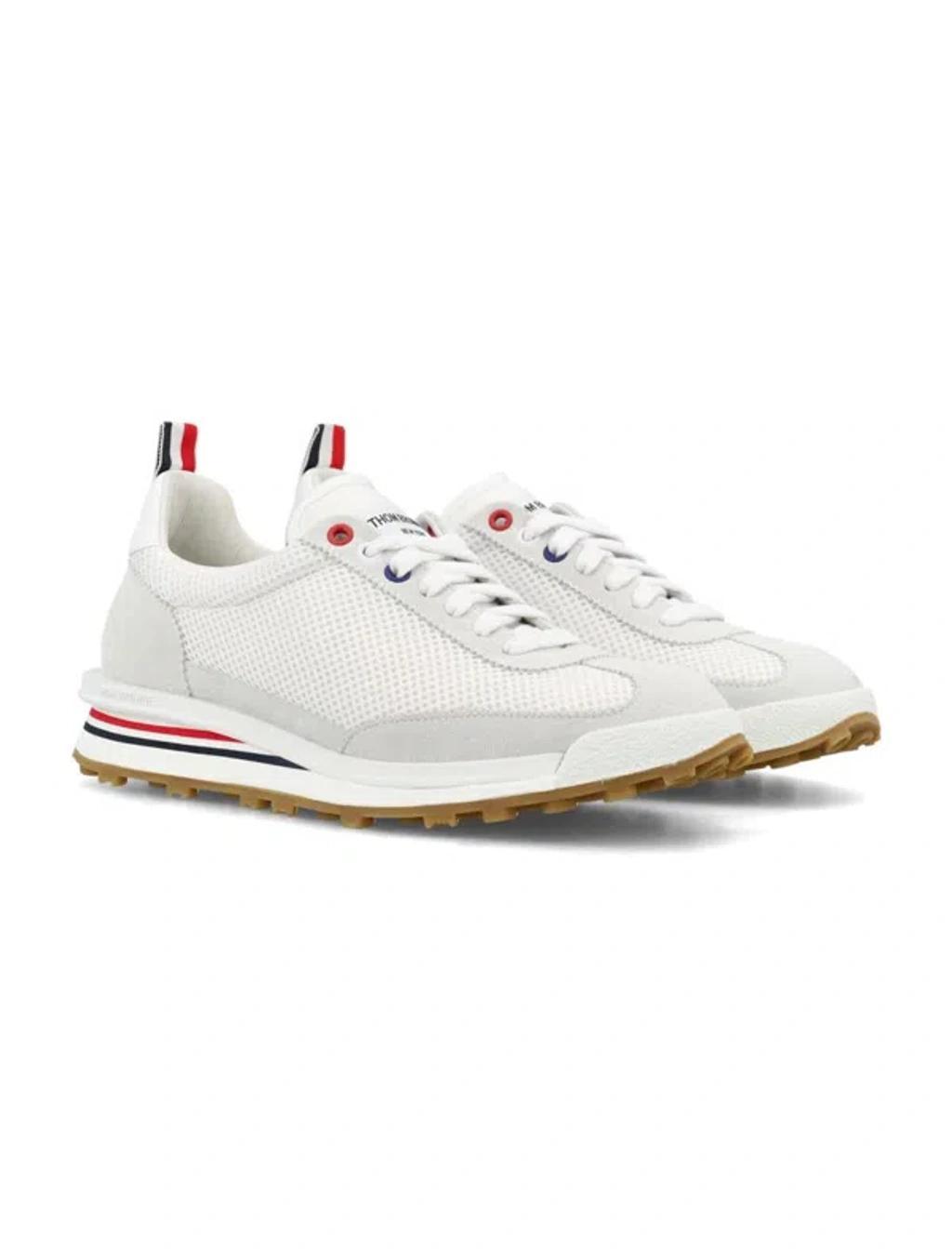 Men's Tech Runner In White Product Image