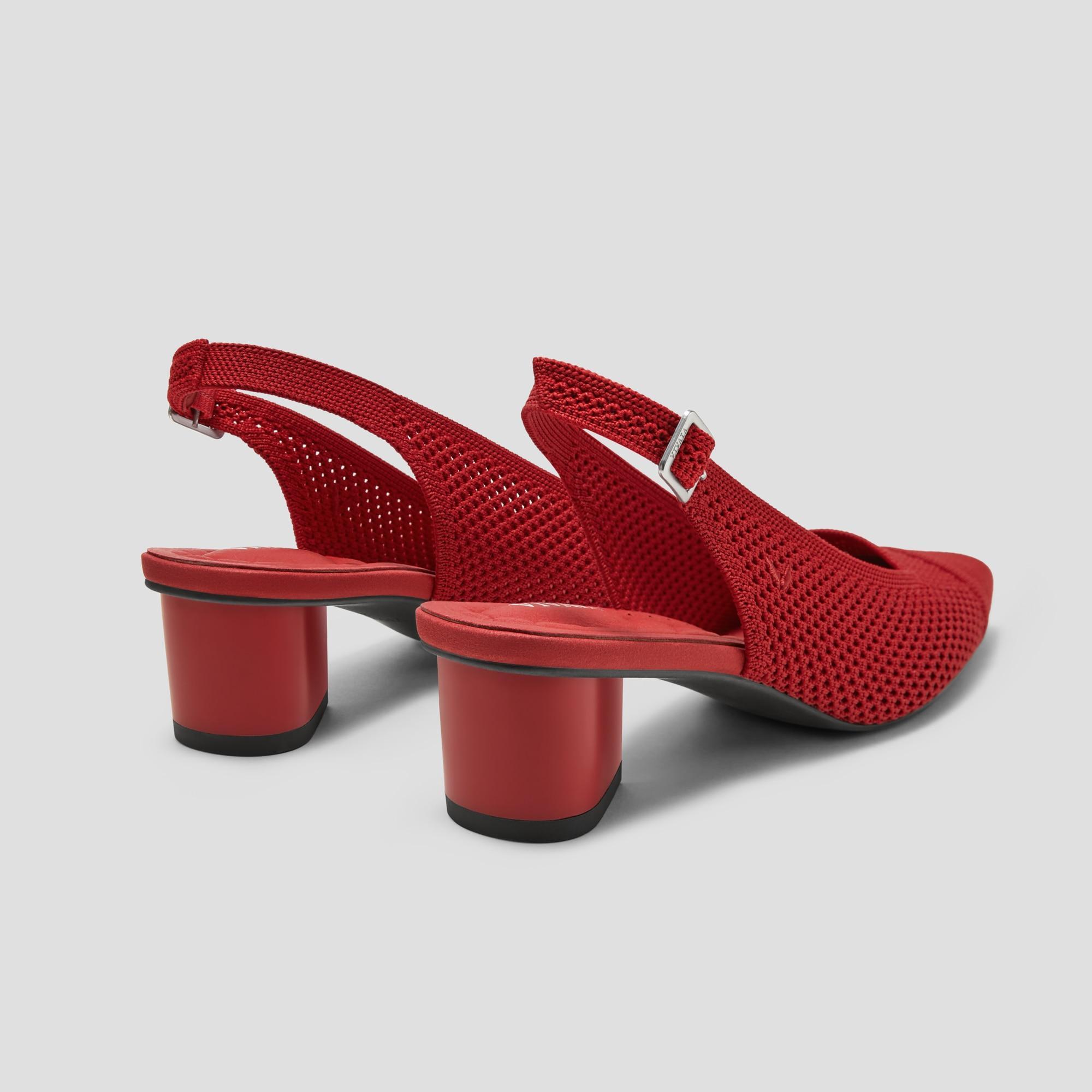 Pointed-Toe Slingback Sandals (Leah Pro) Product Image