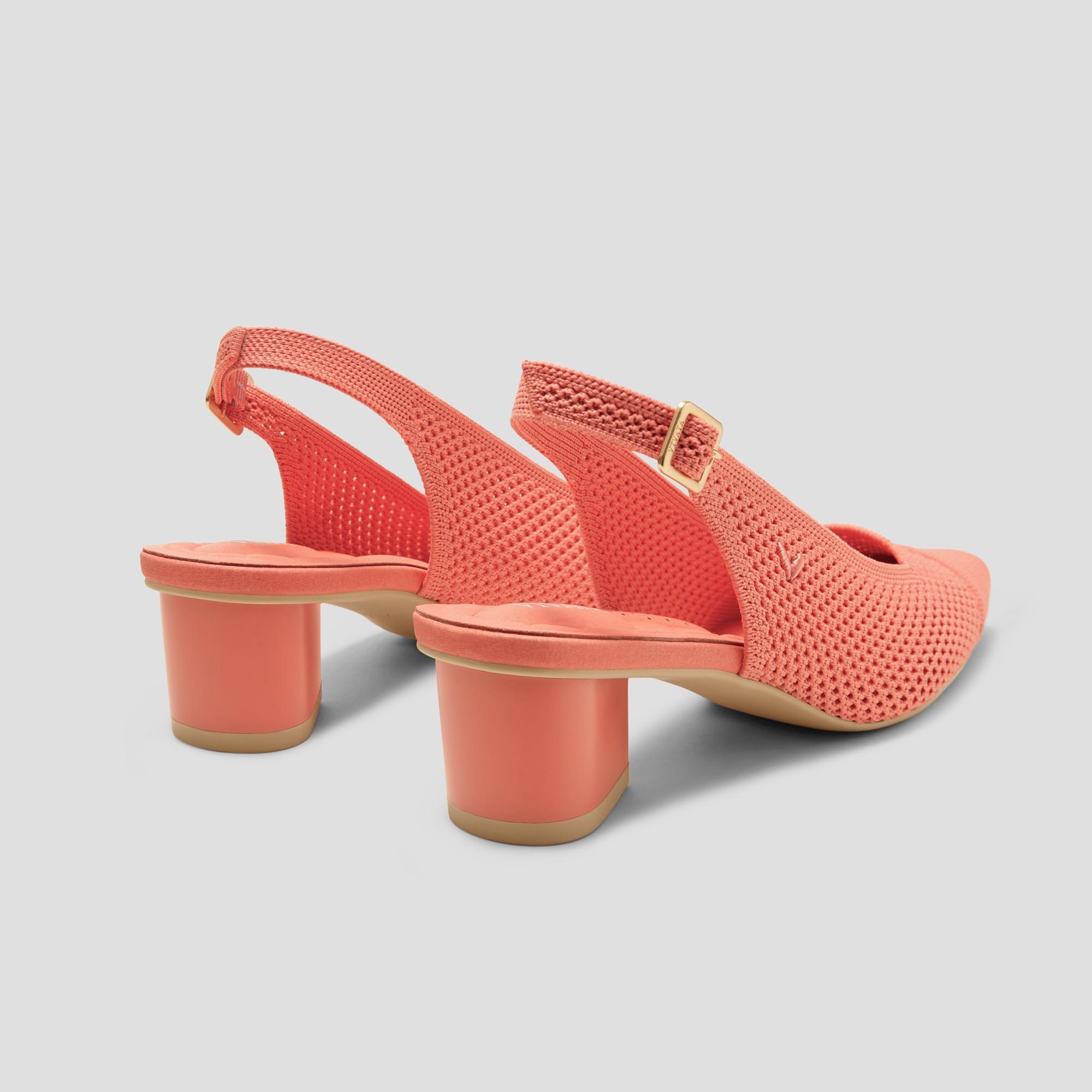 Pointed-Toe Slingback Sandals (Leah Pro) Product Image