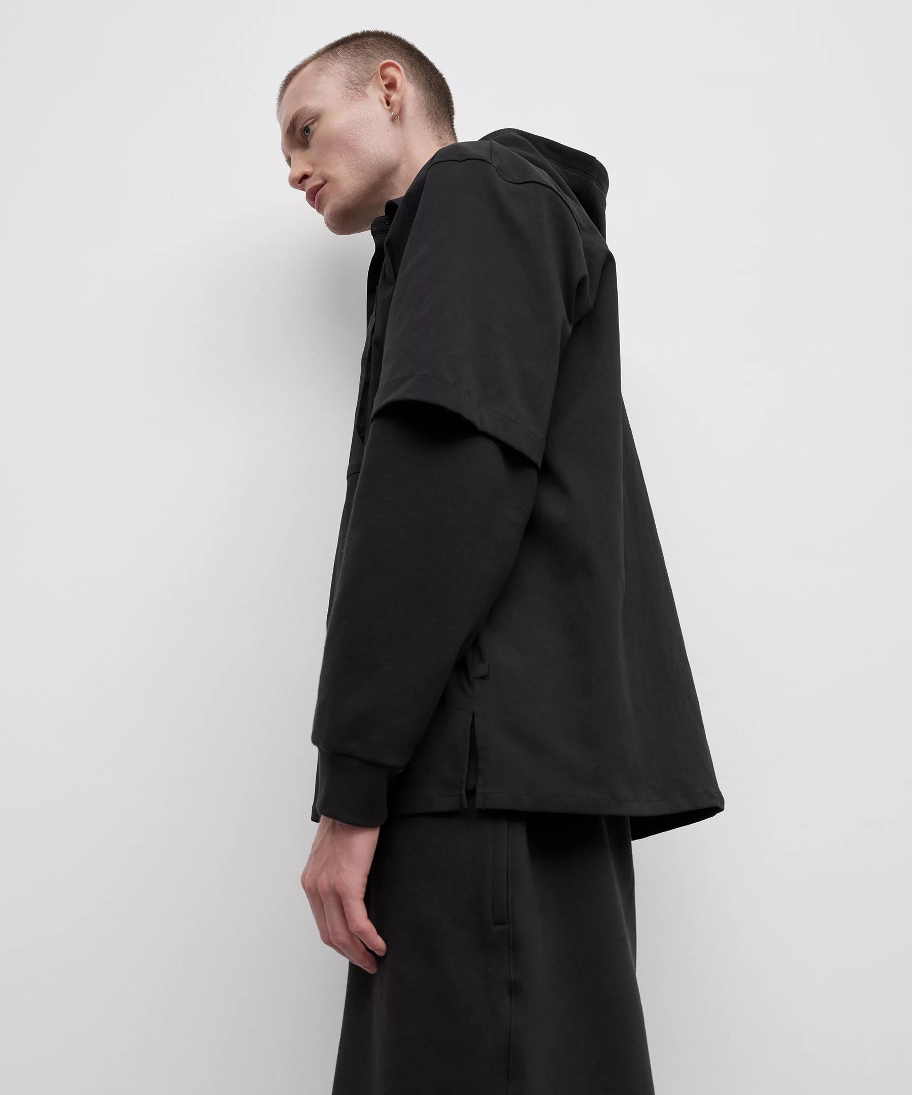 Relaxed-Fit Short Sleeve Button-Up Shirt Product Image