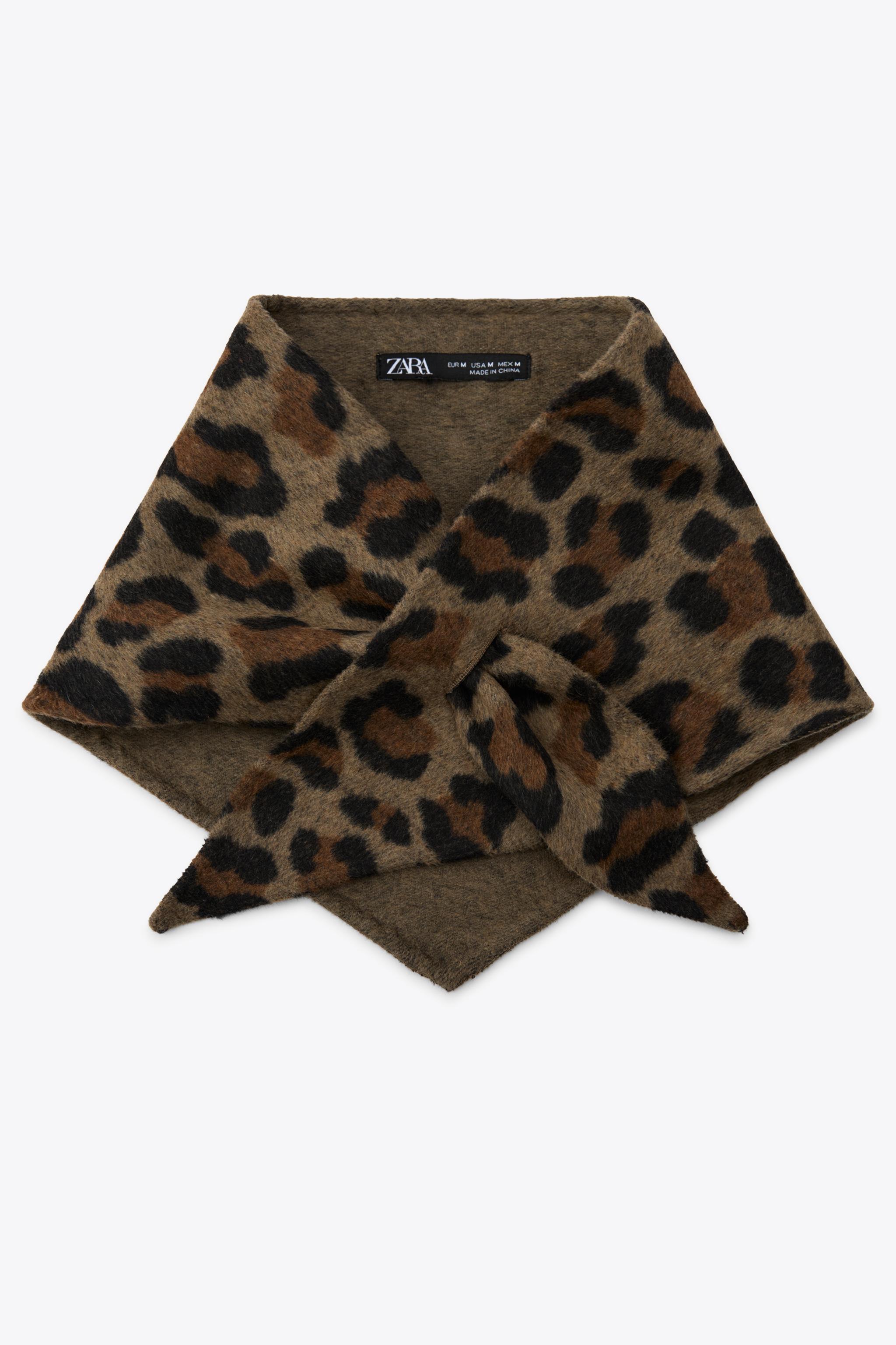 ANIMAL PRINT WOOL BLEND BANDANA Product Image