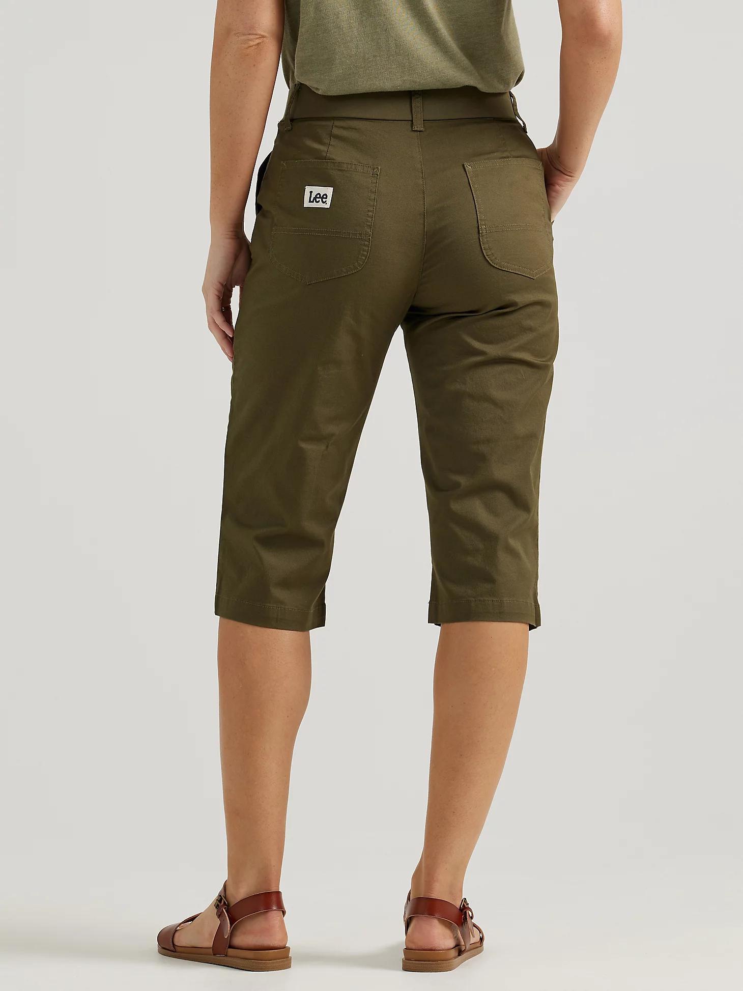 Women's Ultra Lux Comfort with Flex-to-Go Relaxed Fit Utility Skimmer | Women's Capris & Crops | Lee® Product Image