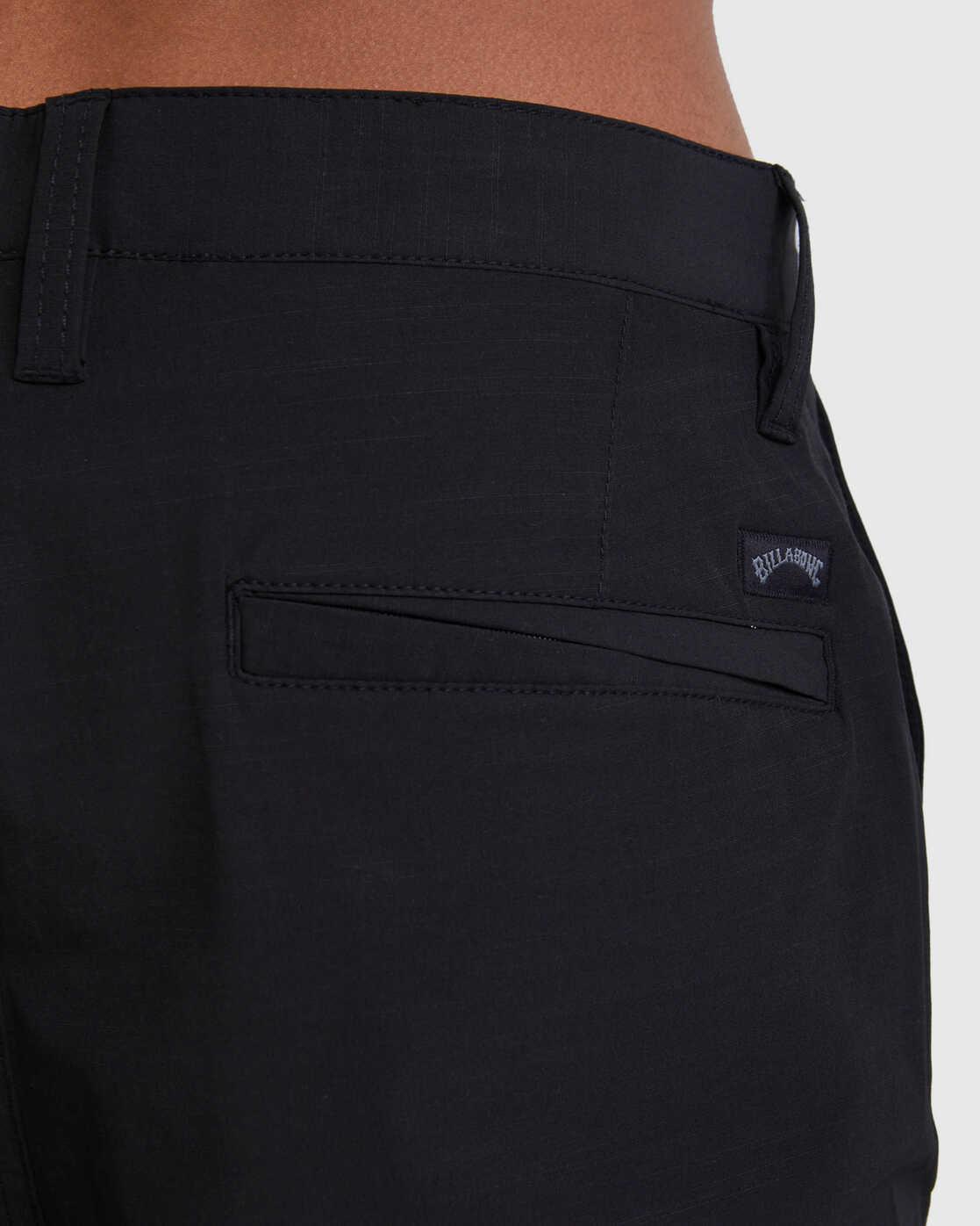 Crossfire Solid 20" Hybrid Submersible Shorts - Black Male Product Image