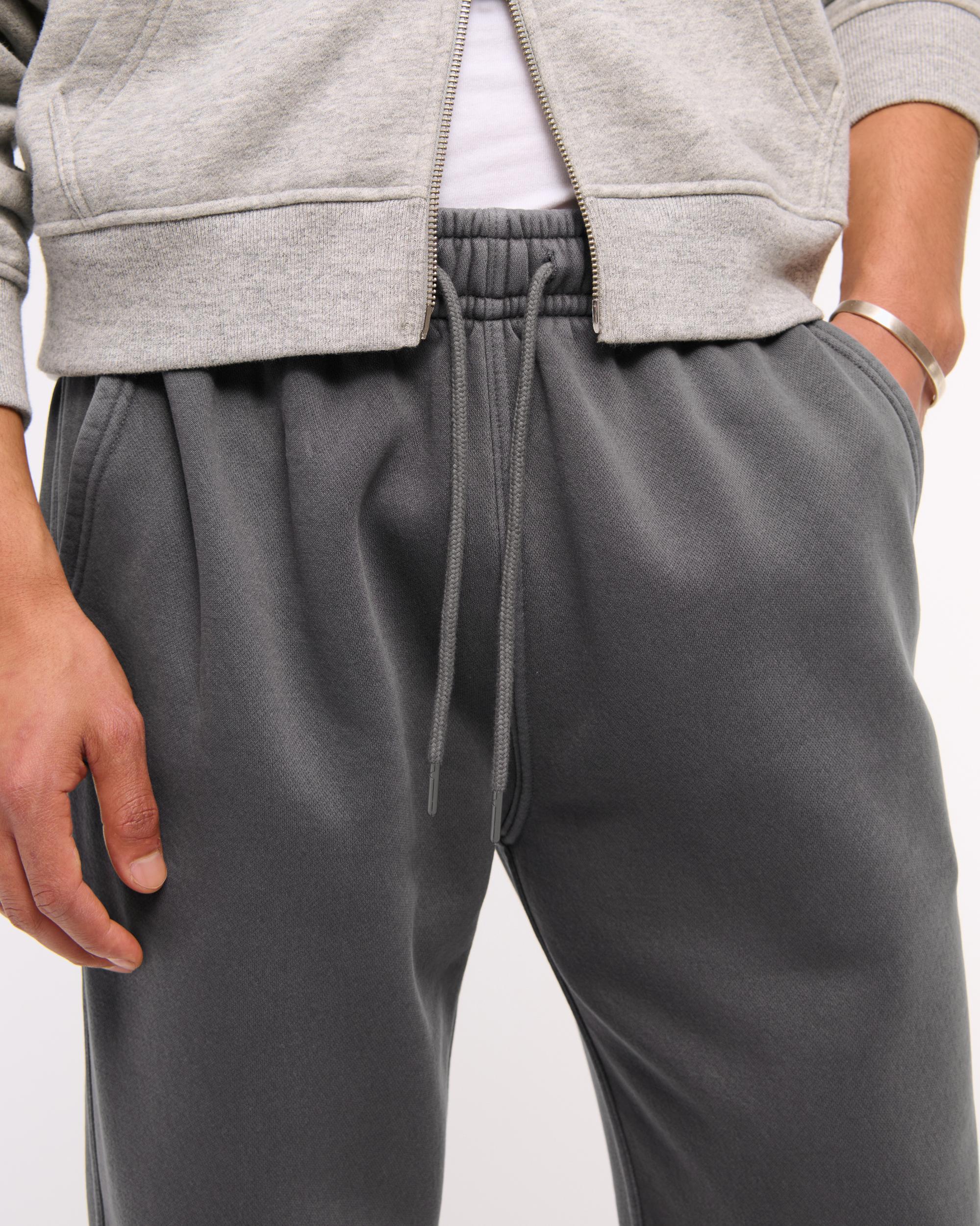 Essential Cinched Sweatpant Product Image