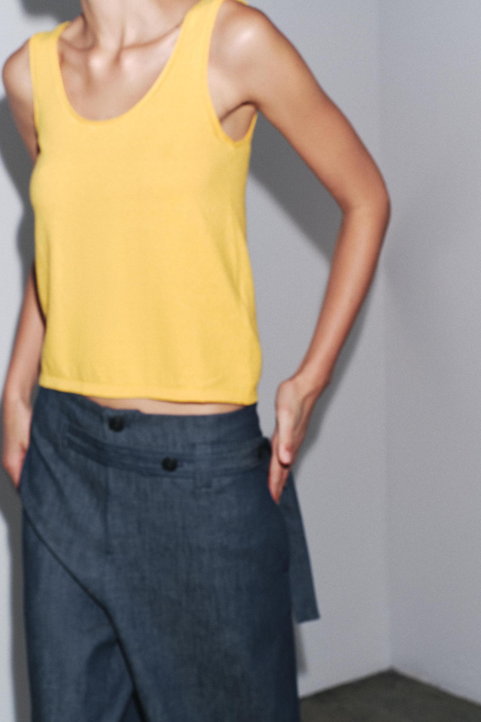 BASIC KNIT TOP Product Image