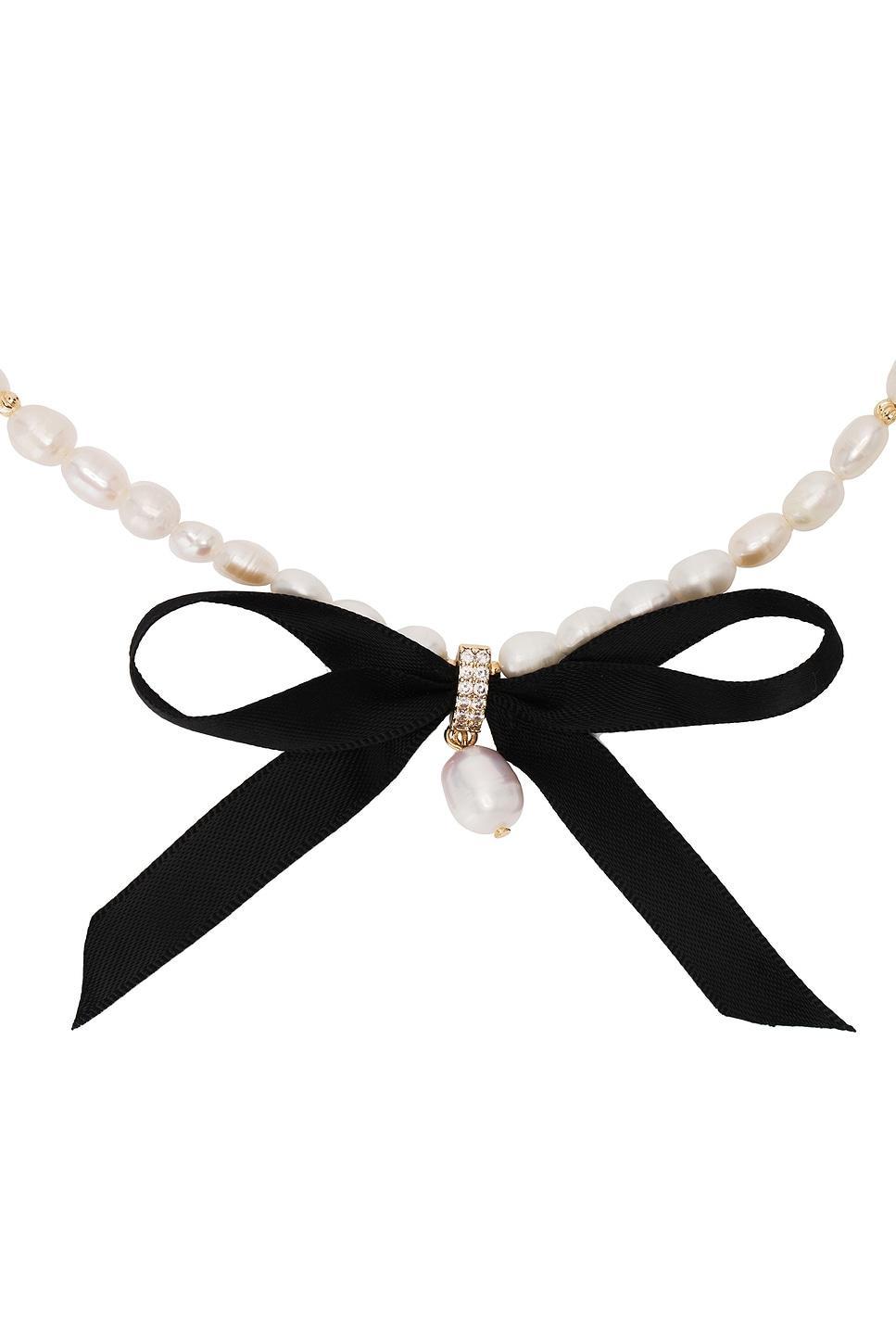 Velvet Bow Statement Pearl Choker Ettika Product Image