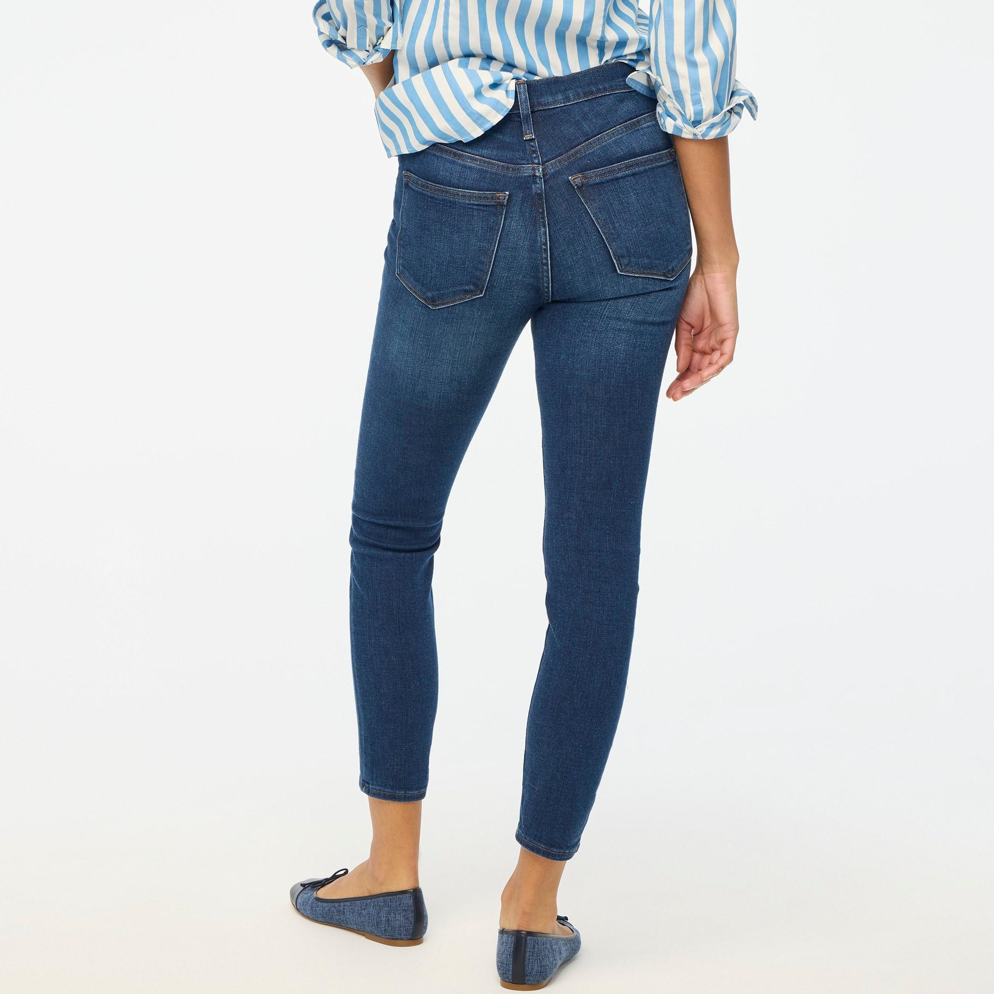 9" mid-rise skinny jean in signature stretch Product Image