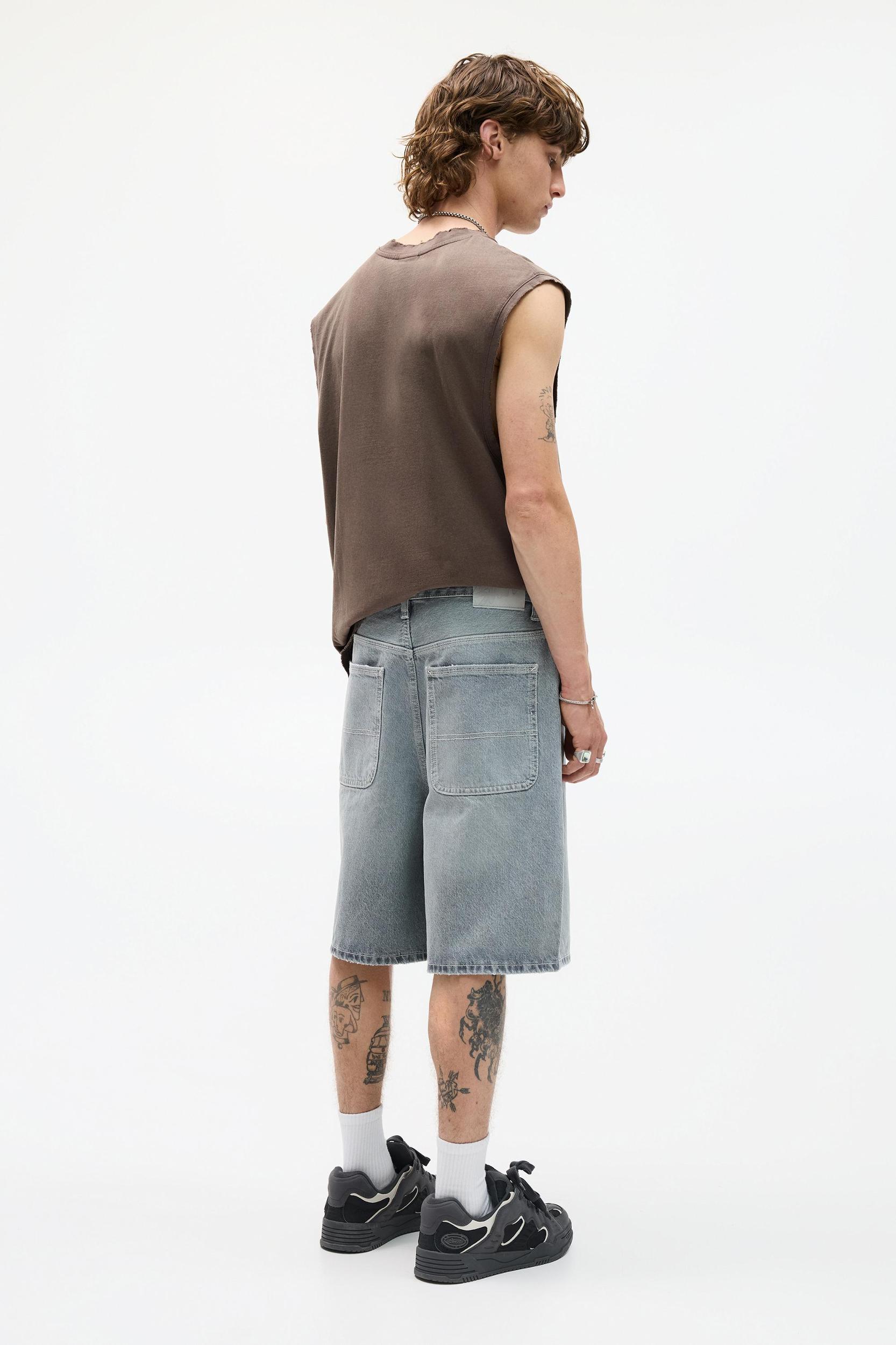 Loose baggy denim Bermuda shorts Product Image