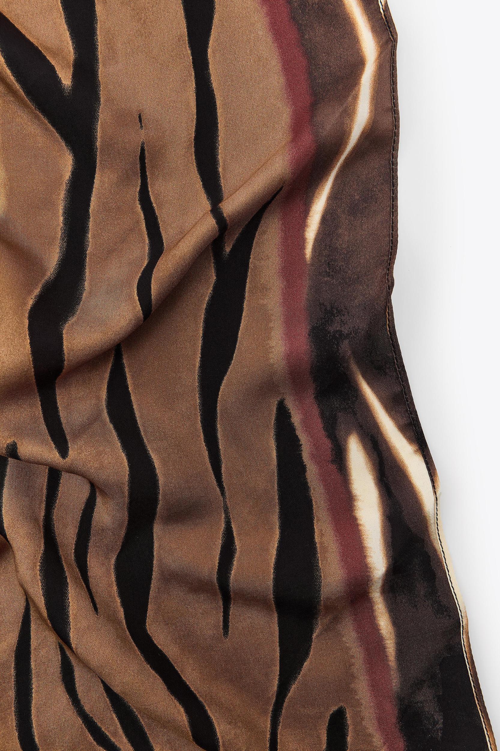 ANIMAL PRINT VISCOSE SCARF Product Image