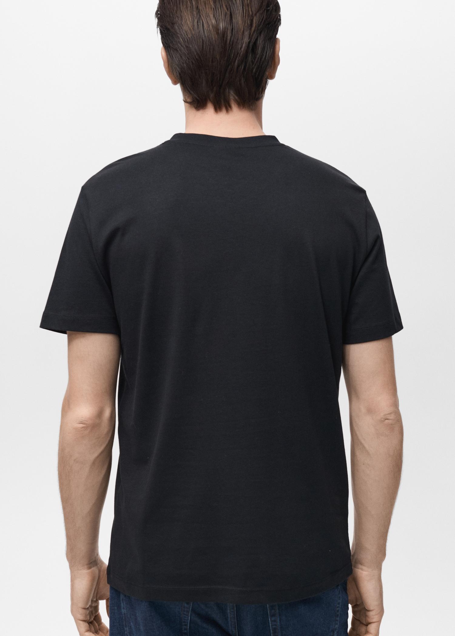V-neck T-shirt - Men | MANGO USA Product Image