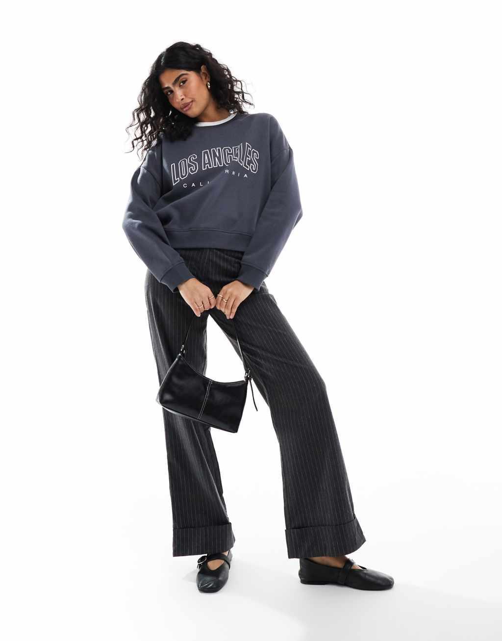 ONLY crew neck sweat with Los Angeles print in charcoal Product Image