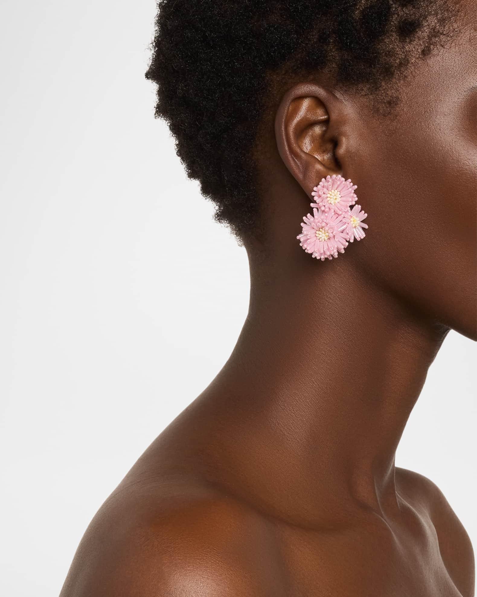 Pom-Pom Flower Stud Earrings Product Image