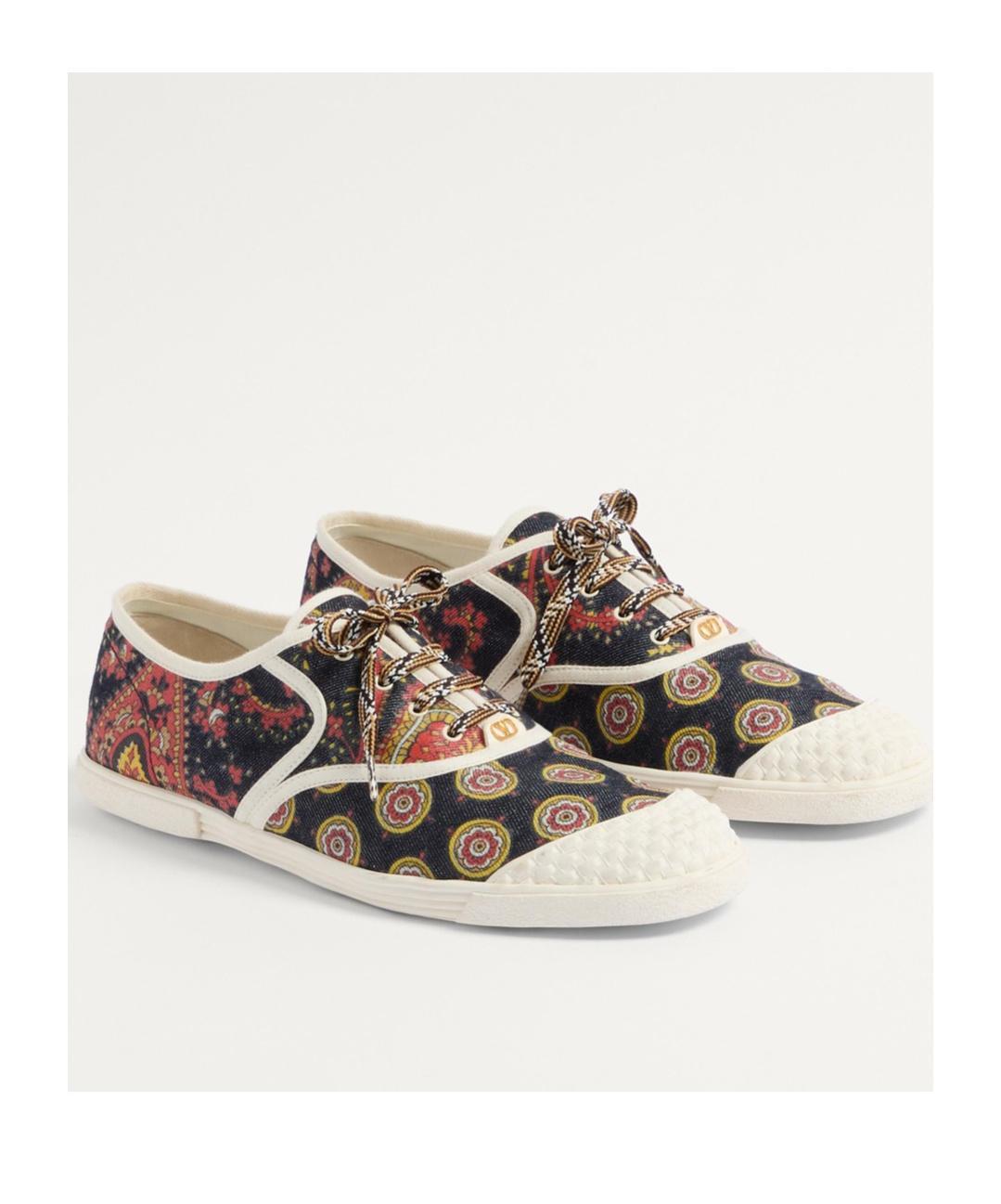 VALENTINO GARAVANI Bay By Bay Trainers In Voyage Imaginaire Denim Fabric In White Product Image