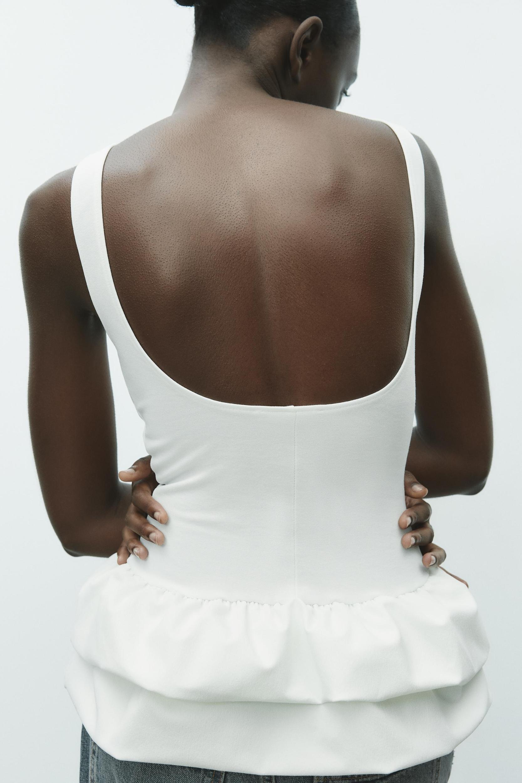 PUFF SLEEVE TOP Product Image