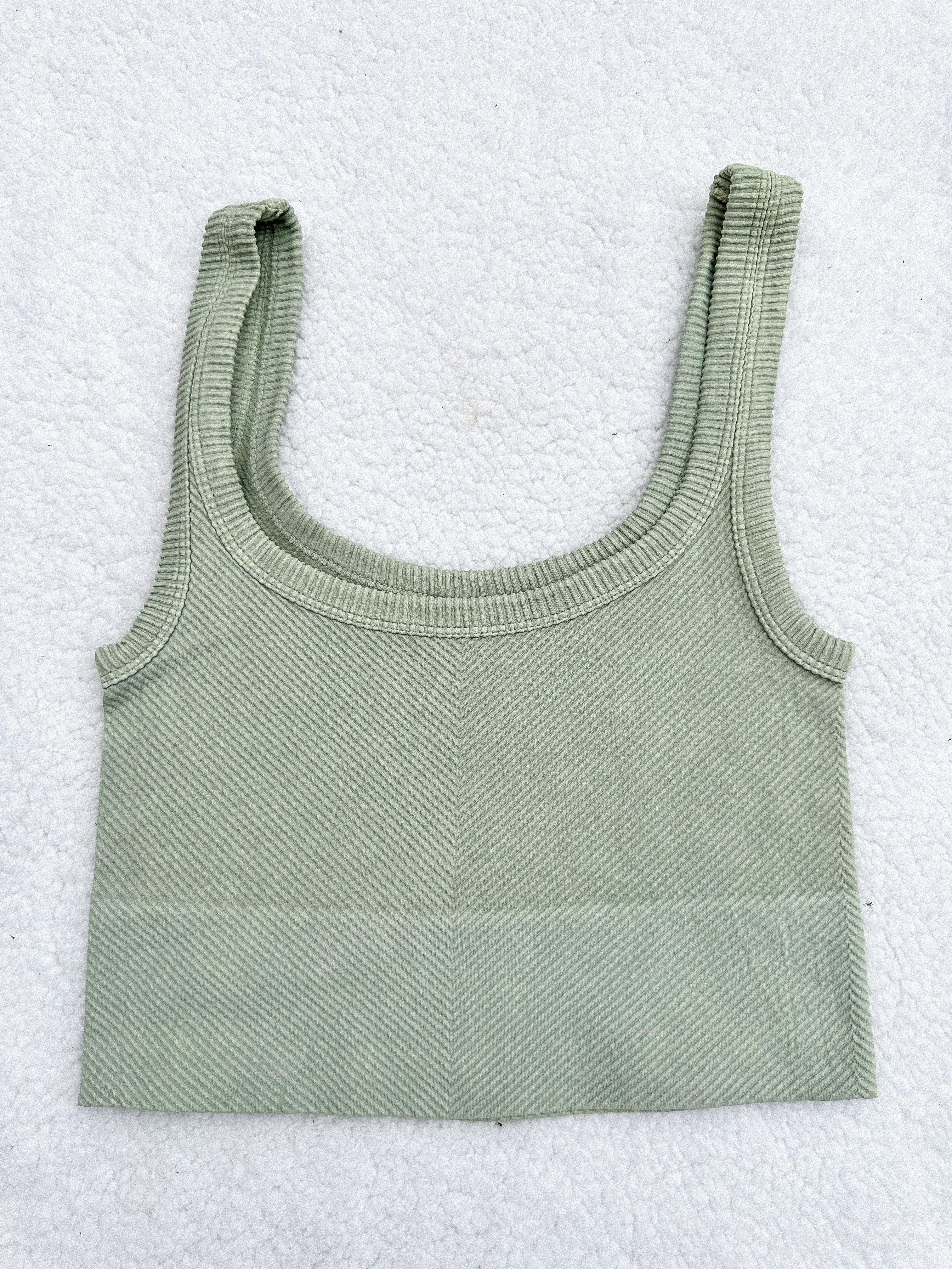 Viral Everyday Tanktop Product Image