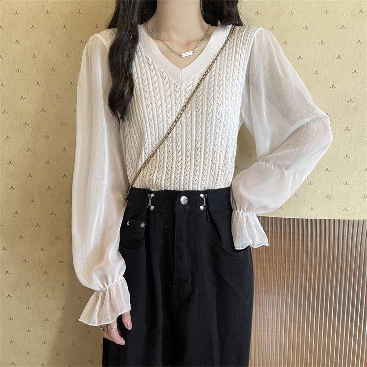 Long-Sleeve V-Neck Cable Knitted Panel Blouse Product Image